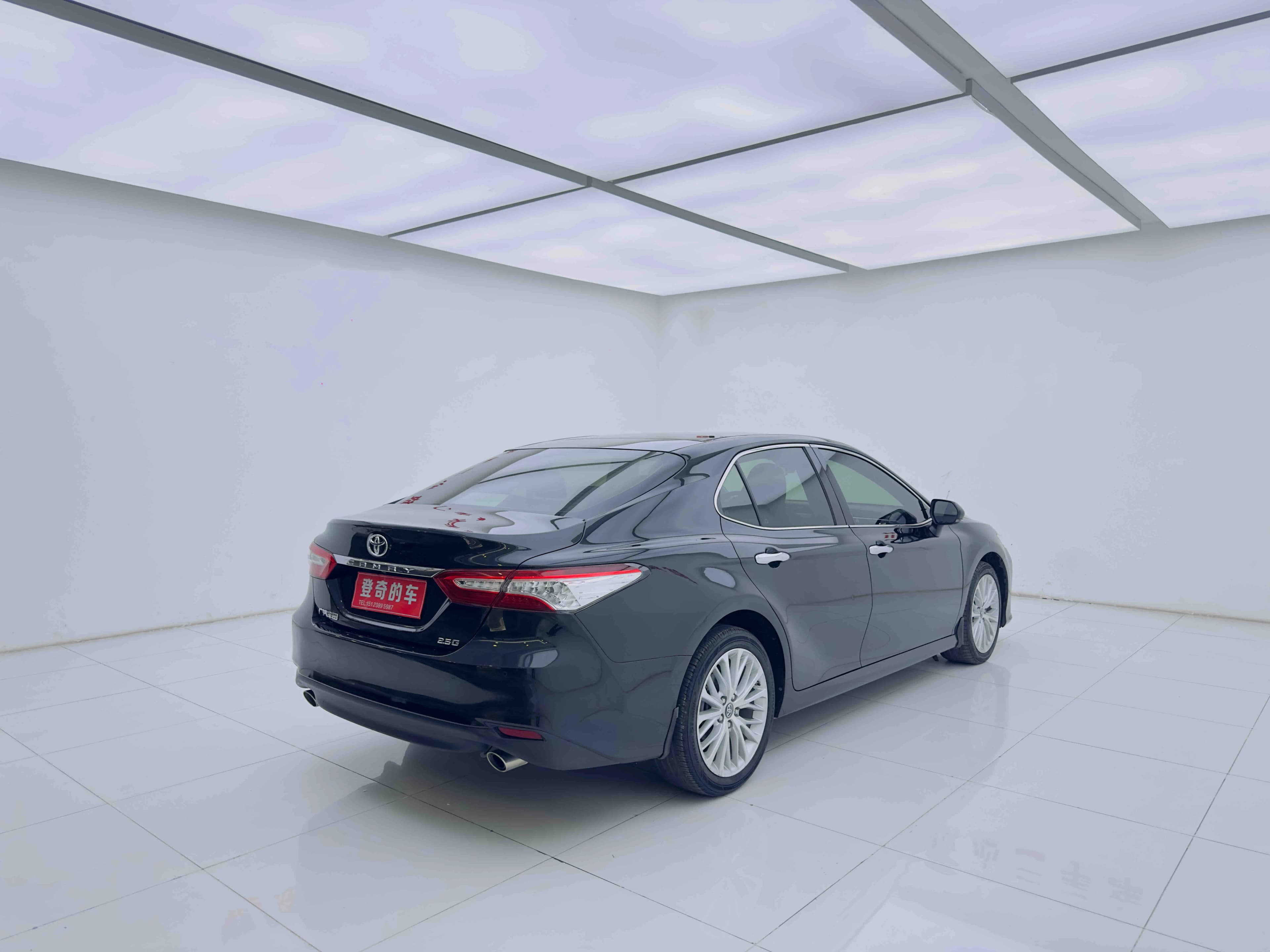 Toyota Camry 2021 г. 99545 км. — фото 3
