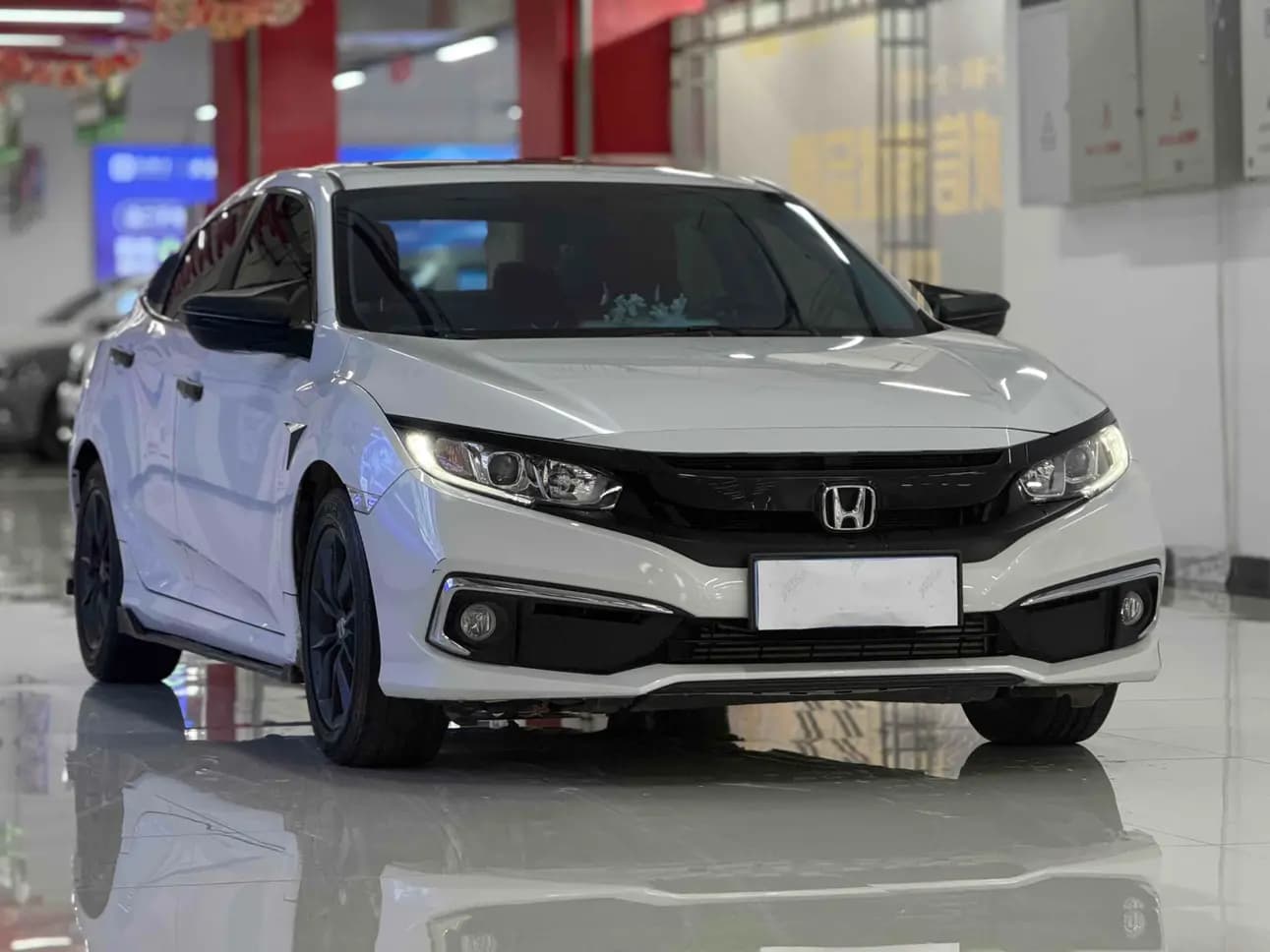 Honda Civic 2021 г. 22129 км. — фото 3