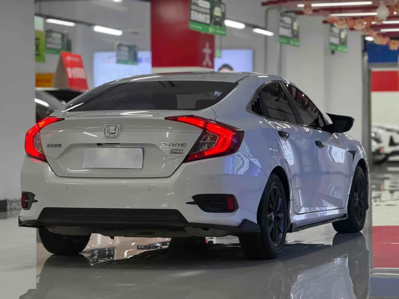 Honda Civic 2021 г. 22129 км. — фото 6