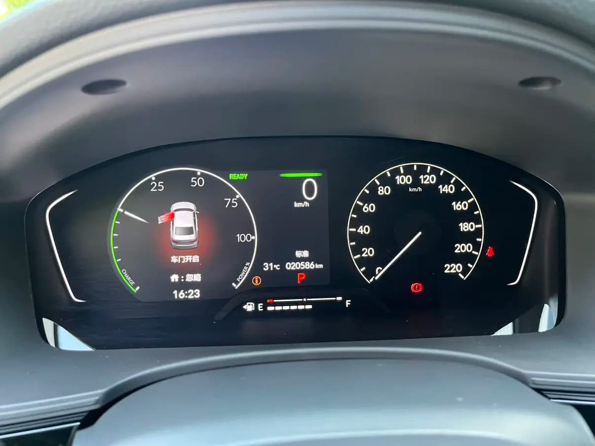 Honda Civic 2023 г. 20130 км. — фото 13