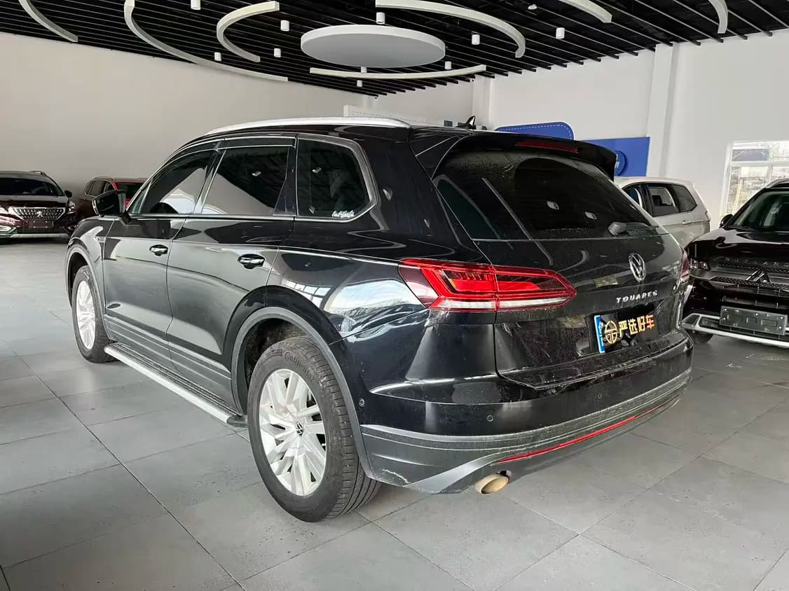 Volkswagen Touareg 2021 г. 123106 км. — фото 4