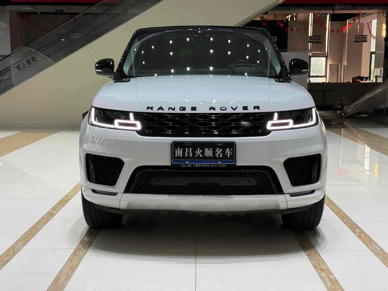 Land Rover Range Rover Sport 2021 г. 30000 км. — фото 2
