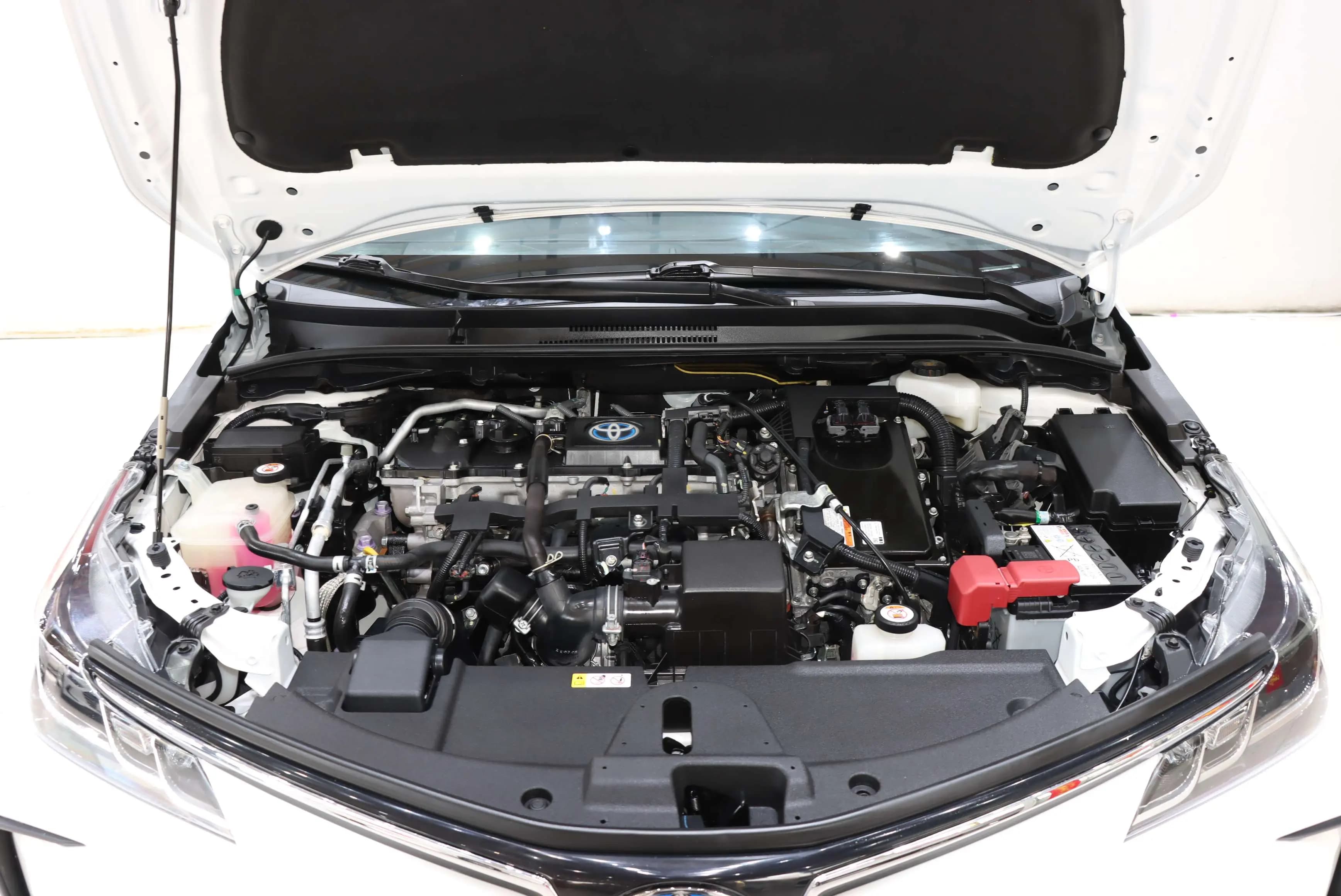 Toyota Corolla 2023 г. 35120 км. — фото 6