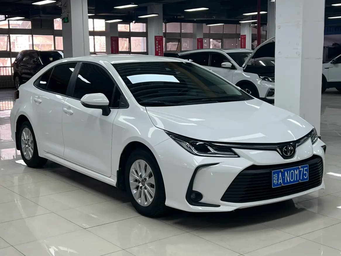 Toyota Corolla 2022 г. 37122 км. — фото 3