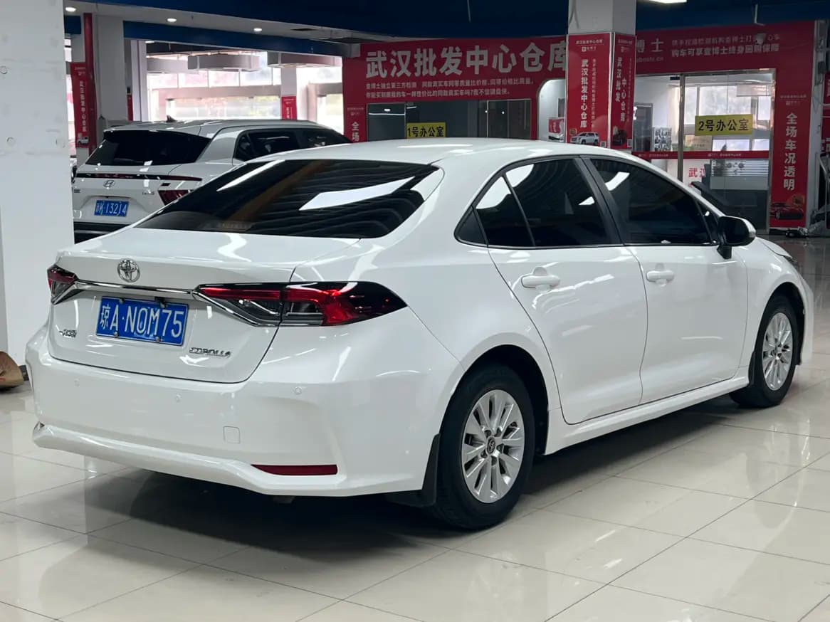 Toyota Corolla 2022 г. 37122 км. — фото 6