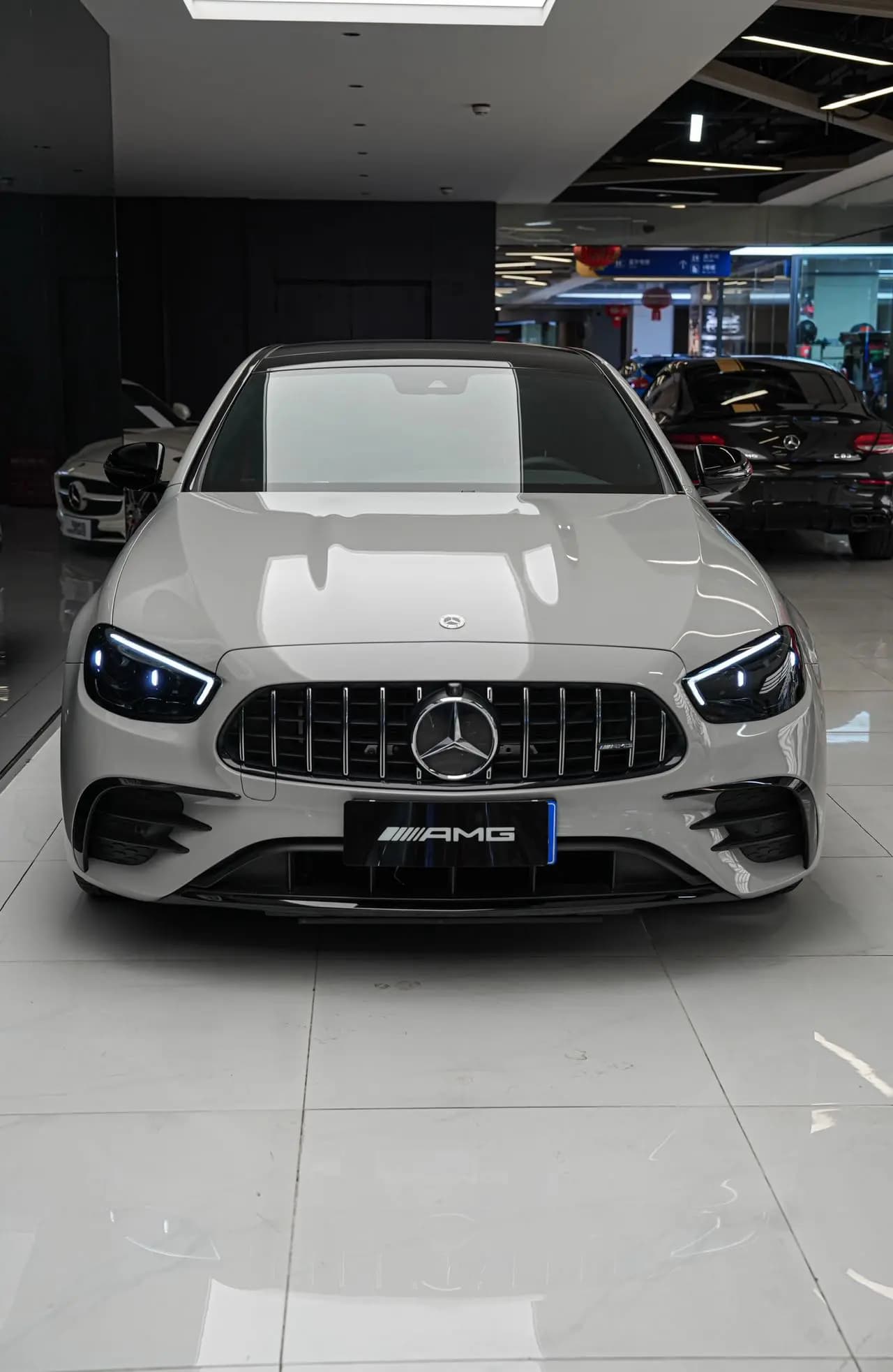 Mercedes-Benz E-Class AMG 2023 г. 30139 км. — фото 2