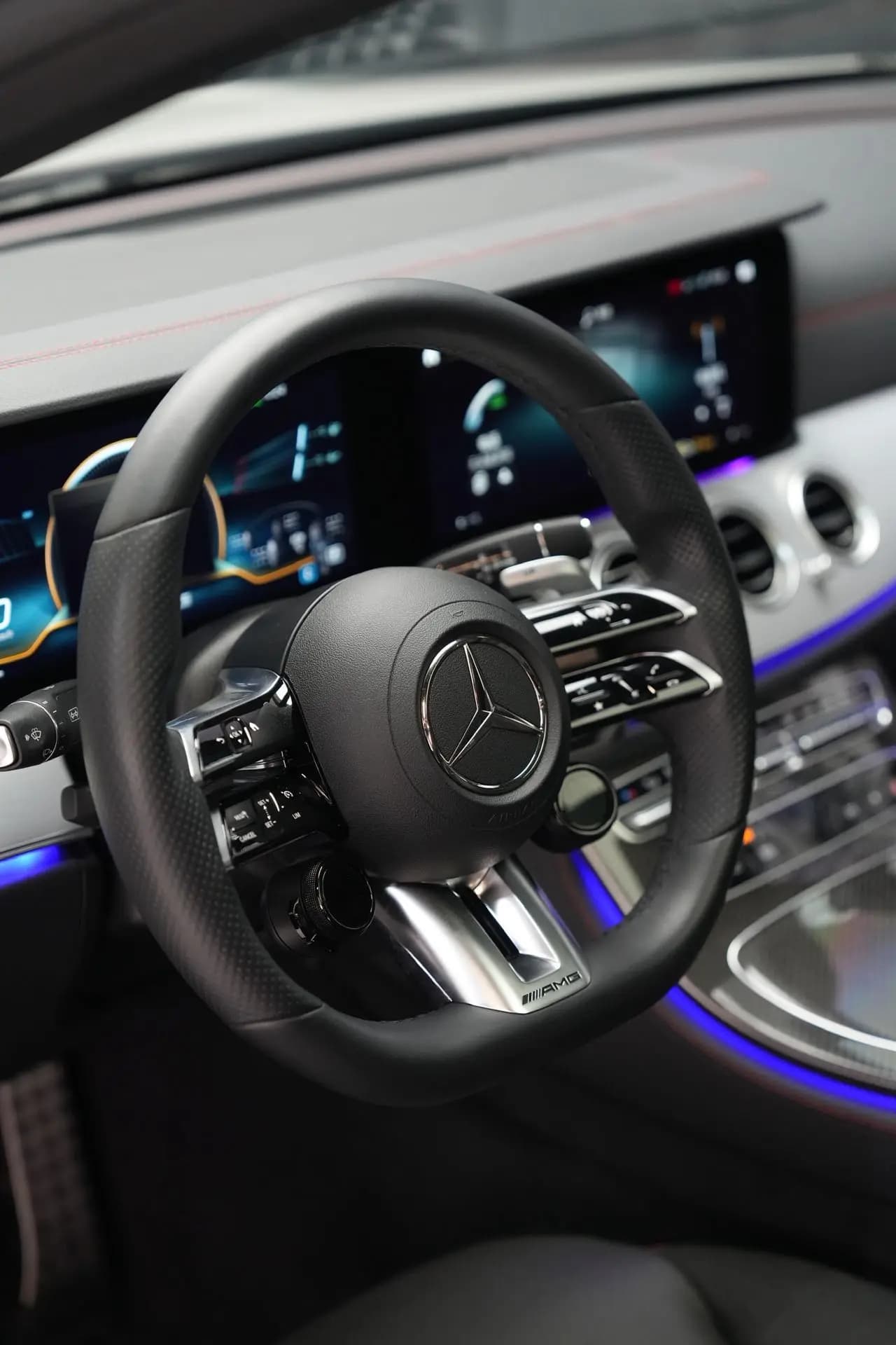 Mercedes-Benz E-Class AMG 2023 г. 30139 км. — фото 12