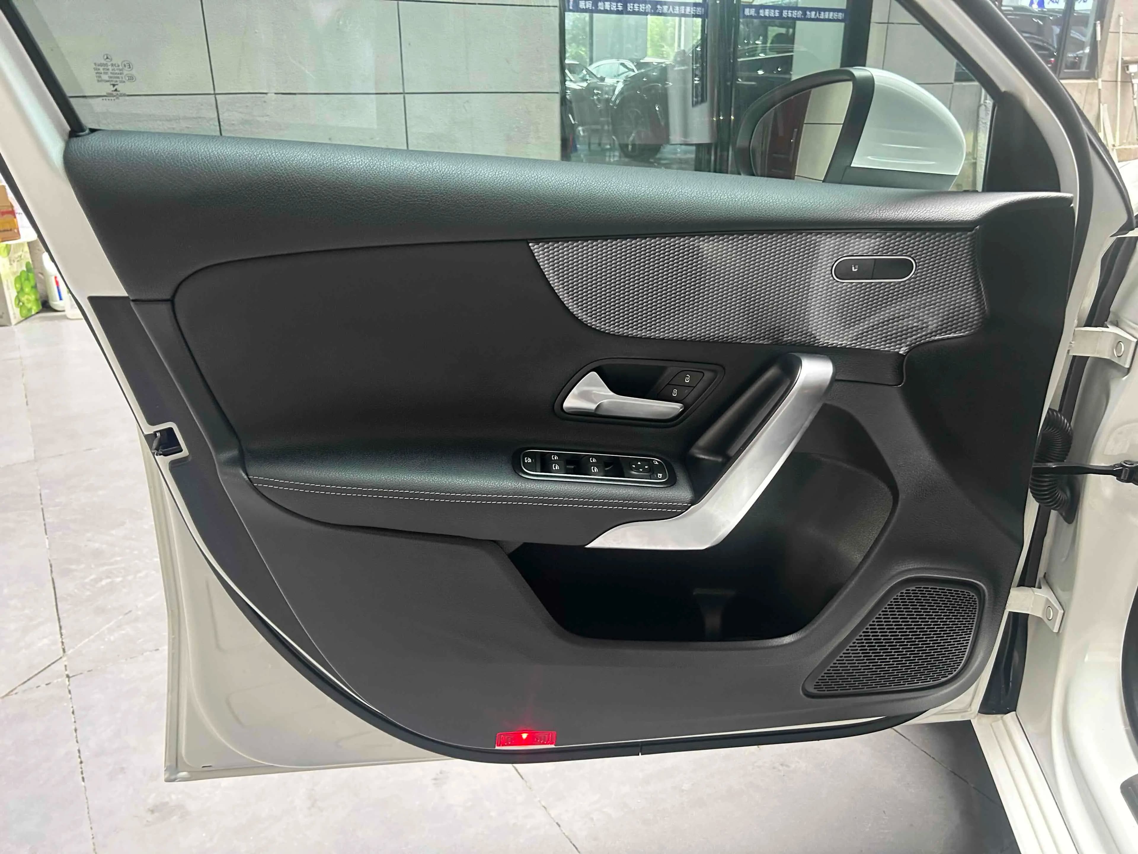 Mercedes-Benz A-Class 2021 г. 26124 км. — фото 6