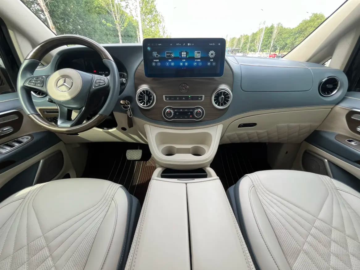 Mercedes-Benz Vito 2022 г. 37859 км. — фото 13