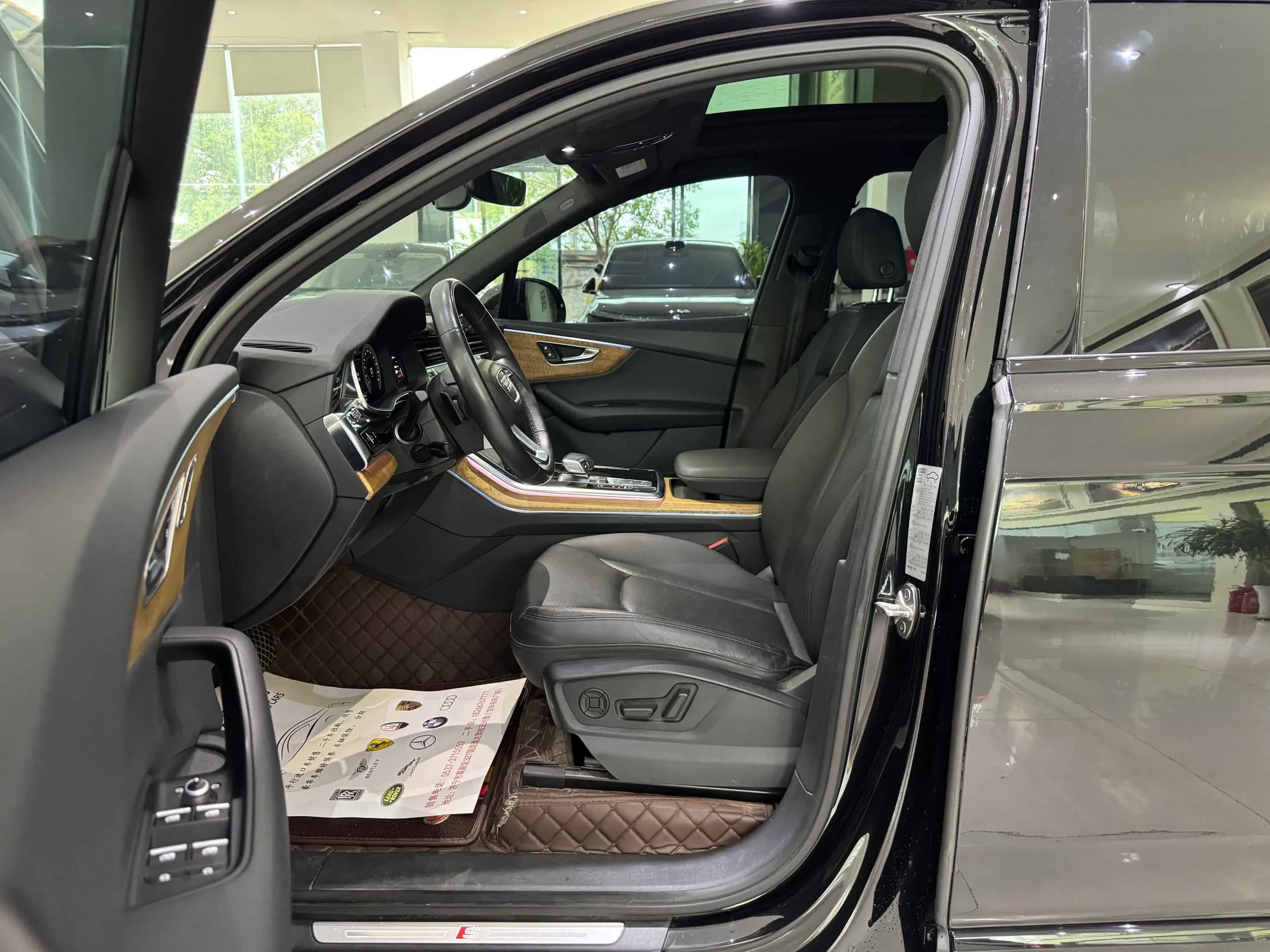 Audi Q7 2022 г. 62046 км. — фото 8