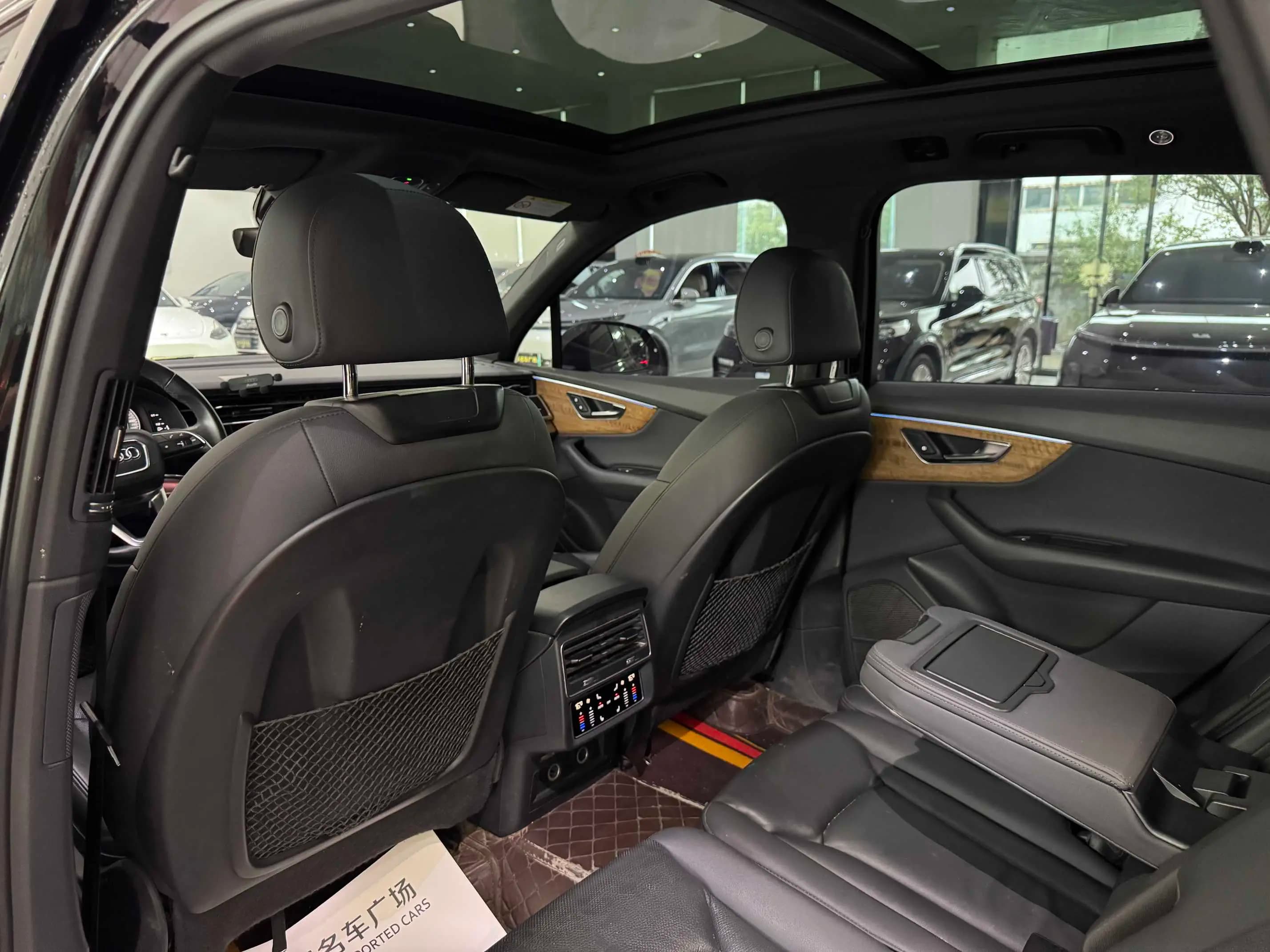 Audi Q7 2022 г. 62046 км. — фото 9