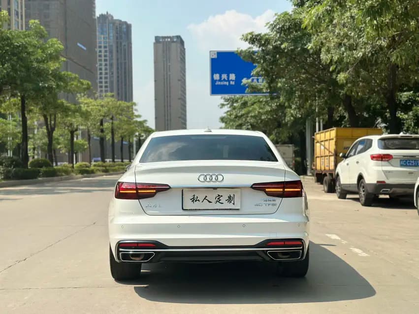 Audi A4L 2022 г. 44014 км. — фото 6