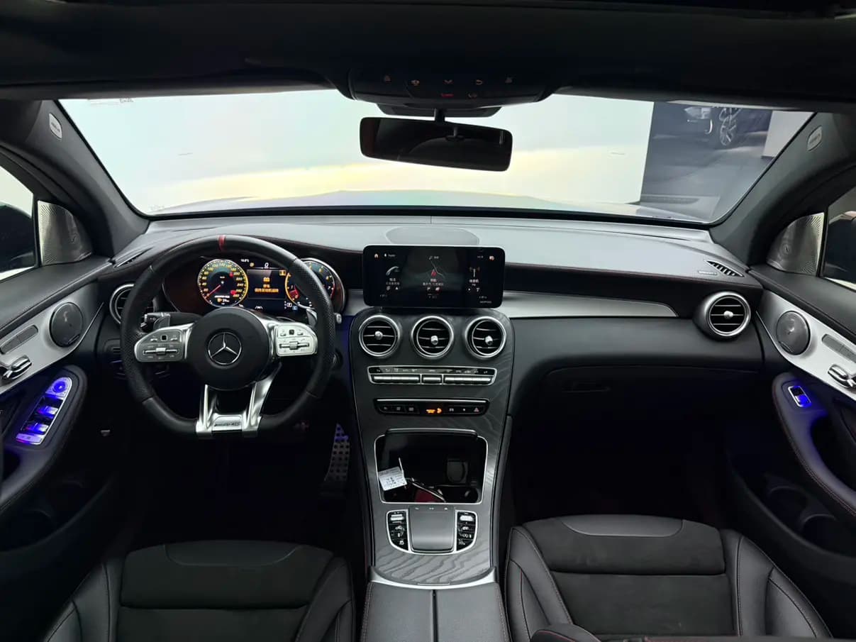 Mercedes-Benz GLC AMG 2021 г. 61101 км. — фото 8