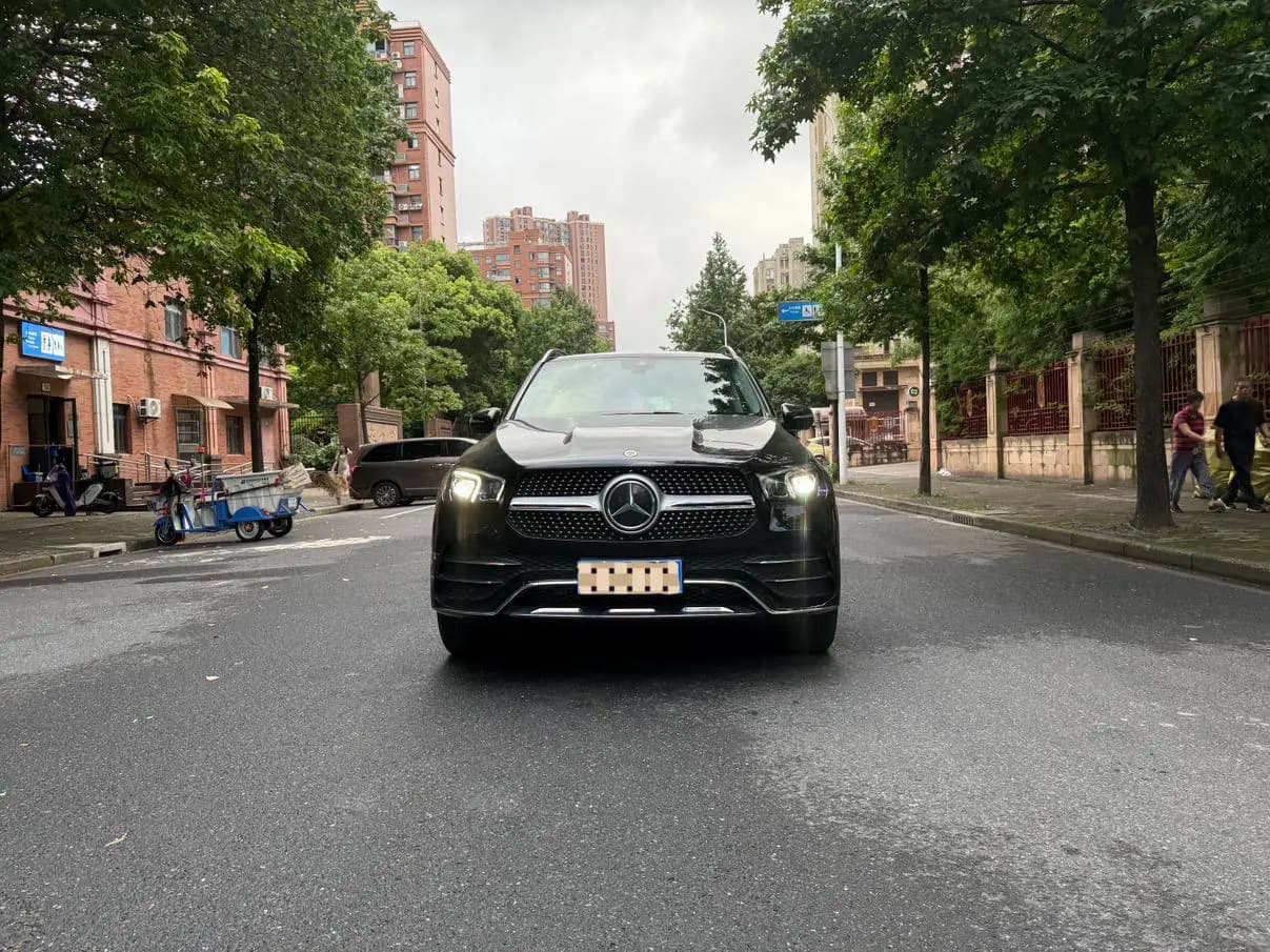 Mercedes-Benz GLE 2021 г. 46134 км. — фото 2
