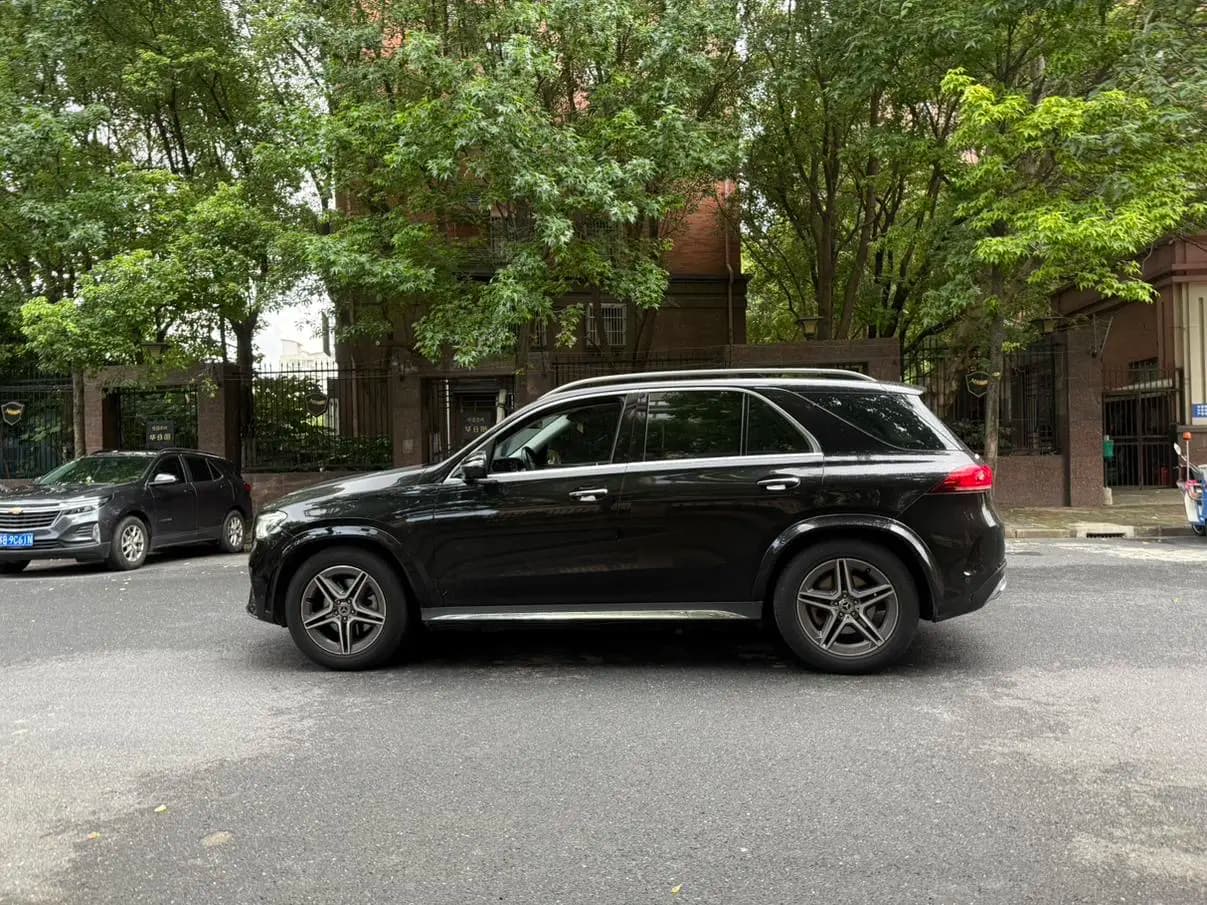 Mercedes-Benz GLE 2021 г. 46134 км. — фото 3
