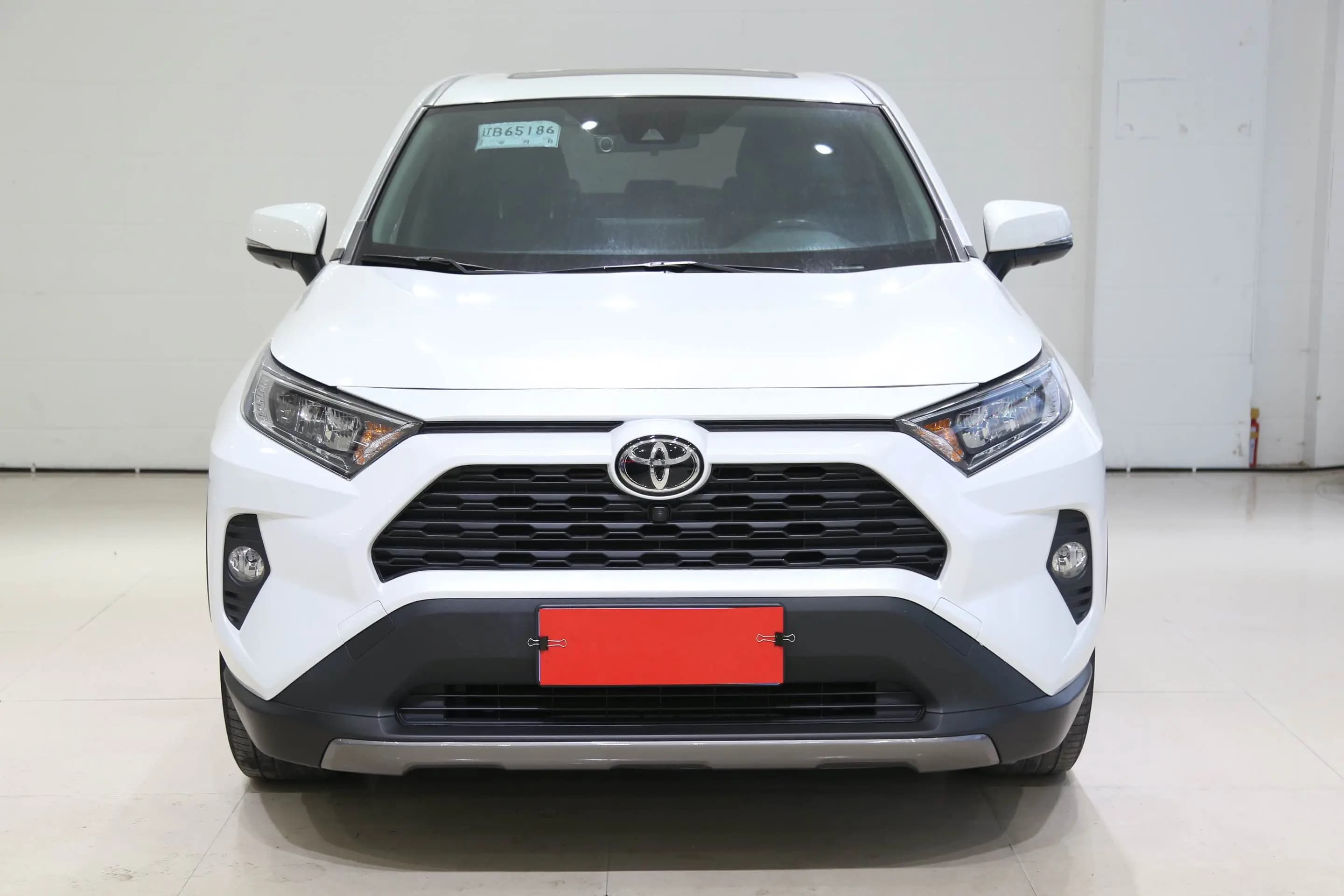 Toyota RAV4 2021 г. 29072 км. — фото 2