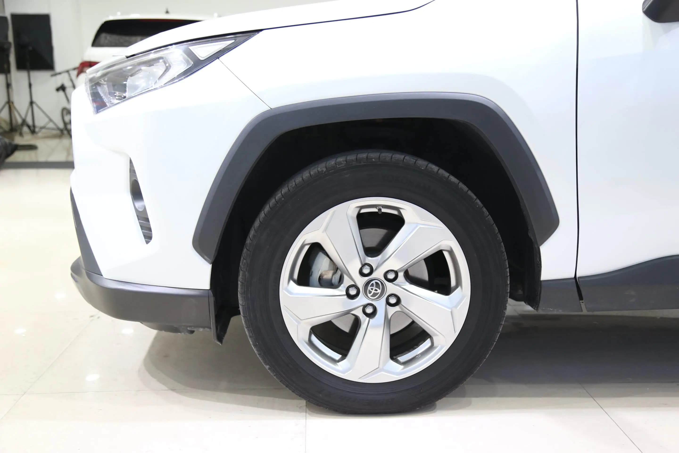 Toyota RAV4 2021 г. 29072 км. — фото 11