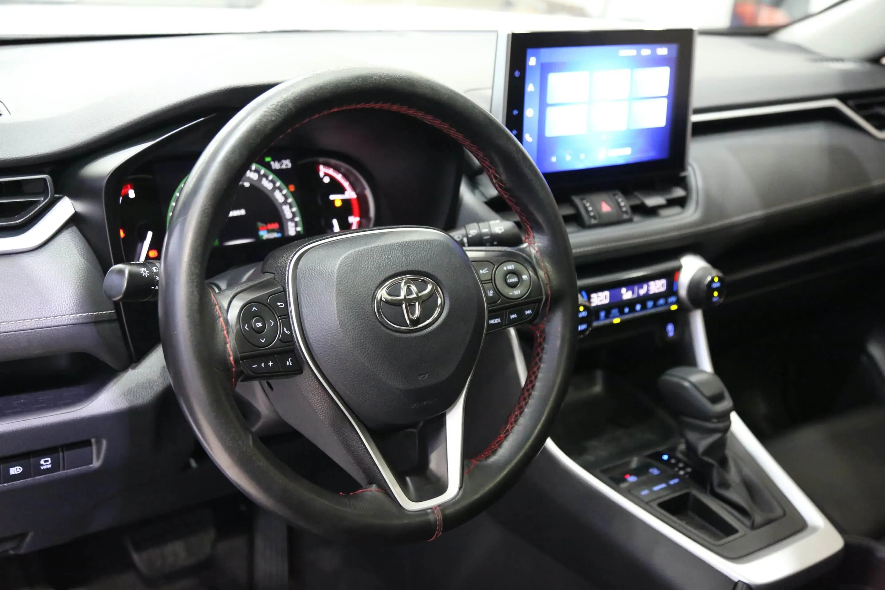 Toyota RAV4 2021 г. 29072 км. — фото 14