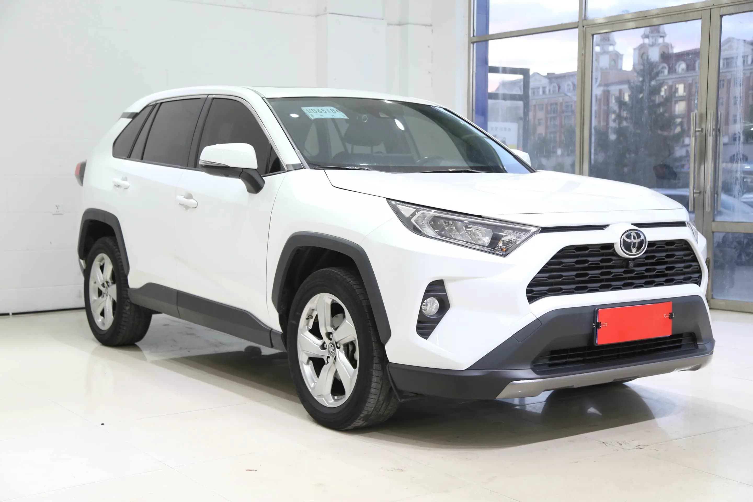 Toyota RAV4 2021 г. 29072 км. — фото 3