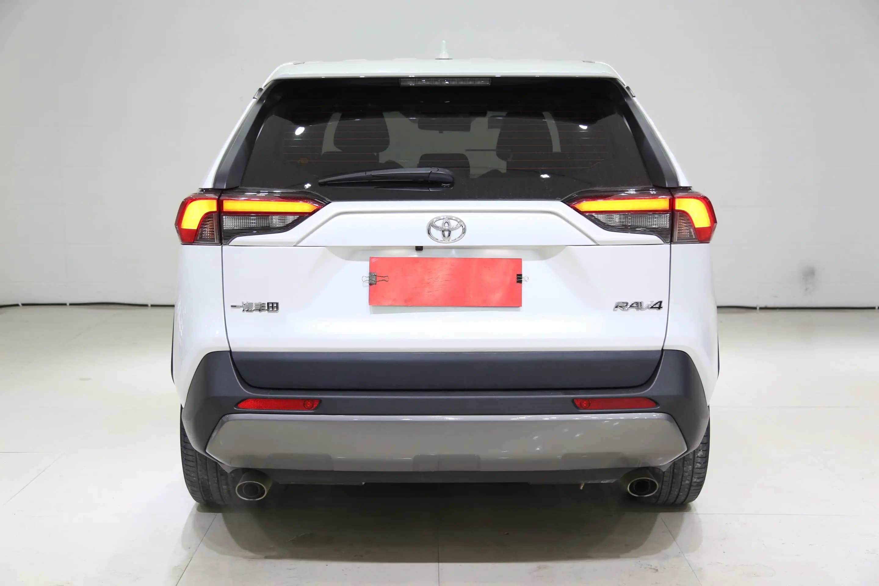 Toyota RAV4 2021 г. 29072 км. — фото 5