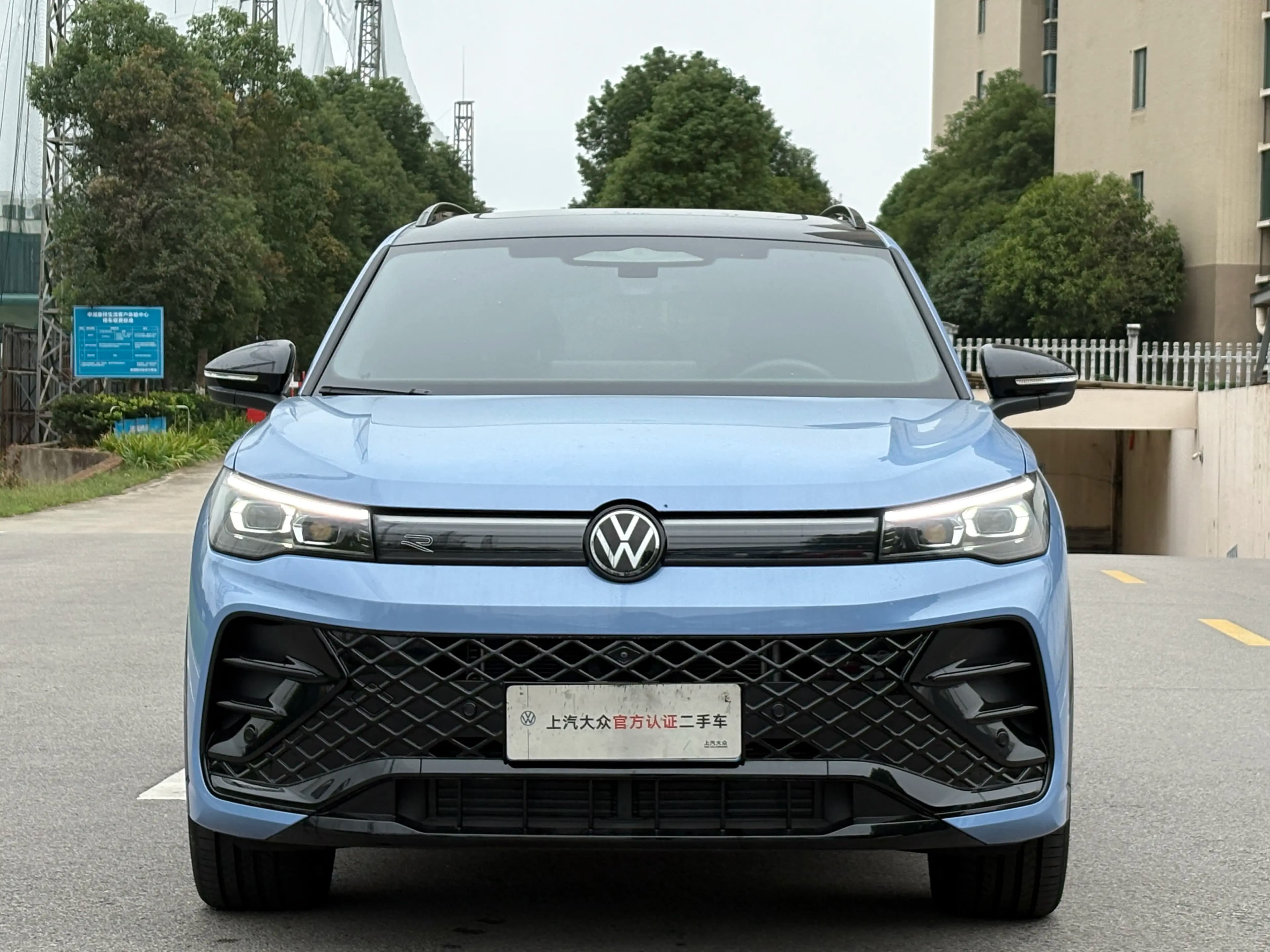 Volkswagen Tiguan L 2024 г. 3117 км. — фото 2