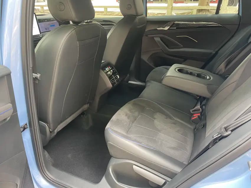 Volkswagen Tiguan L 2024 г. 2518 км. — фото 10