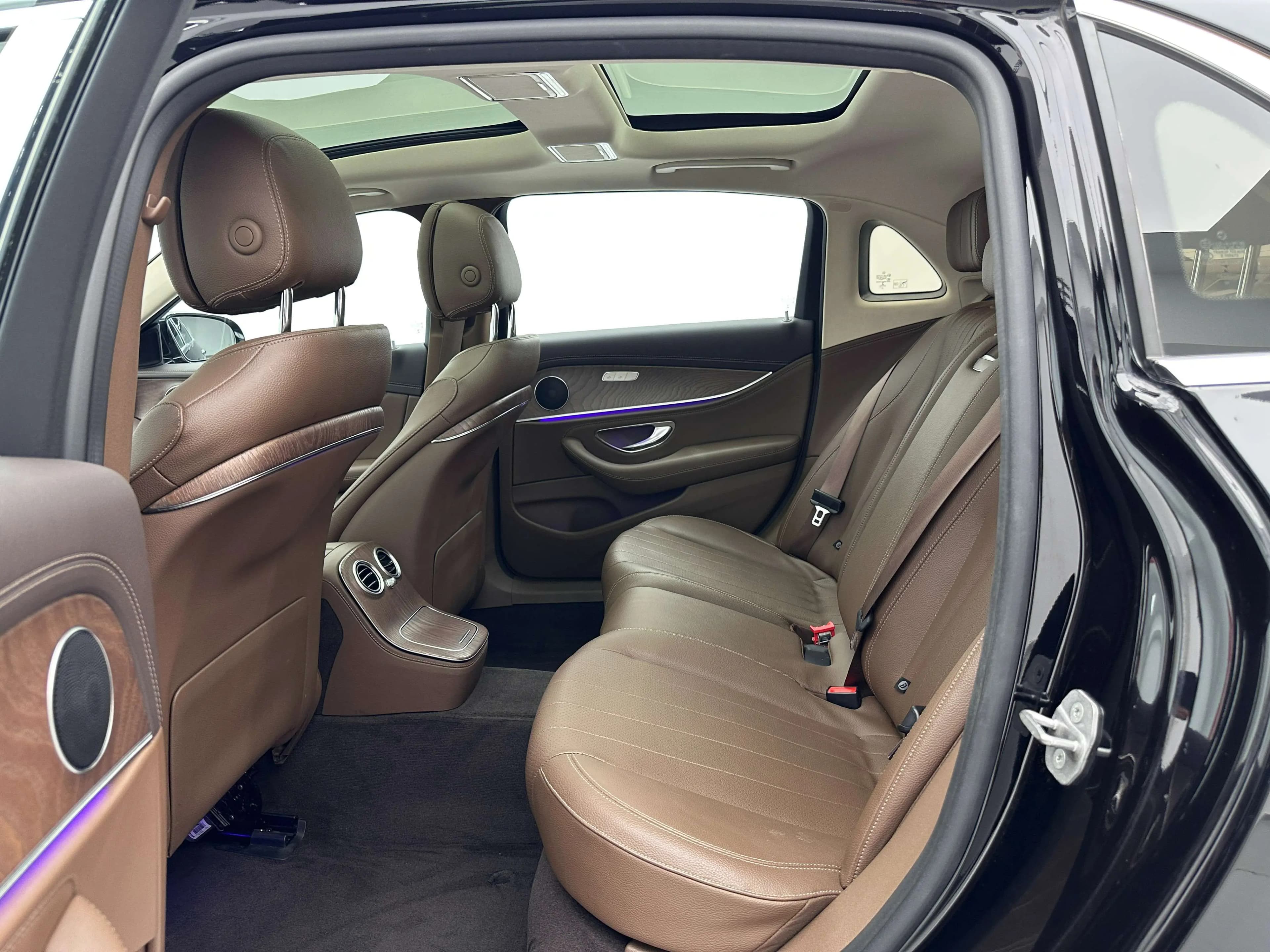 Mercedes-Benz E-Class PHEV 2022 г. 93087 км. — фото 24