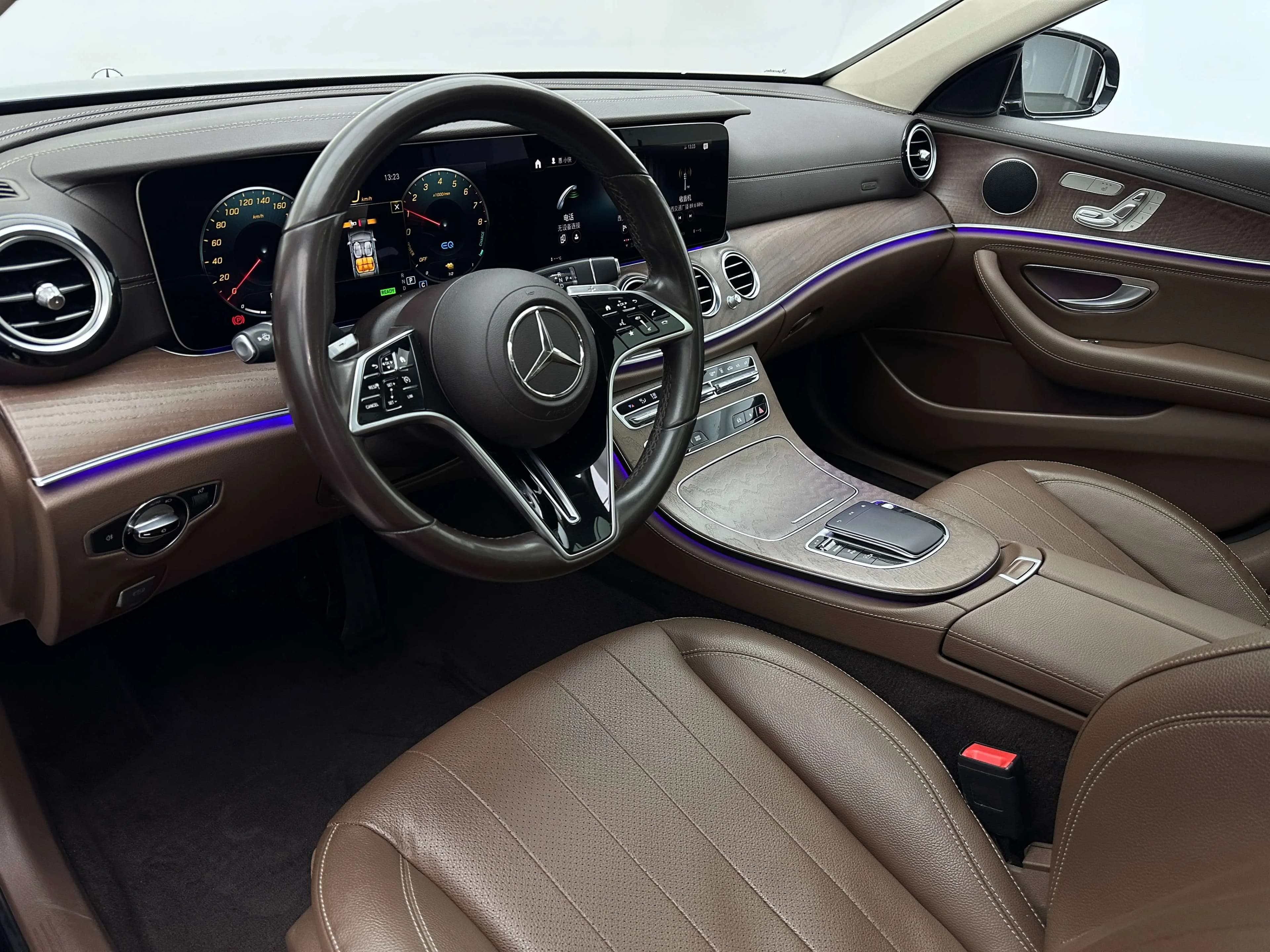Mercedes-Benz E-Class PHEV 2022 г. 93087 км. — фото 31
