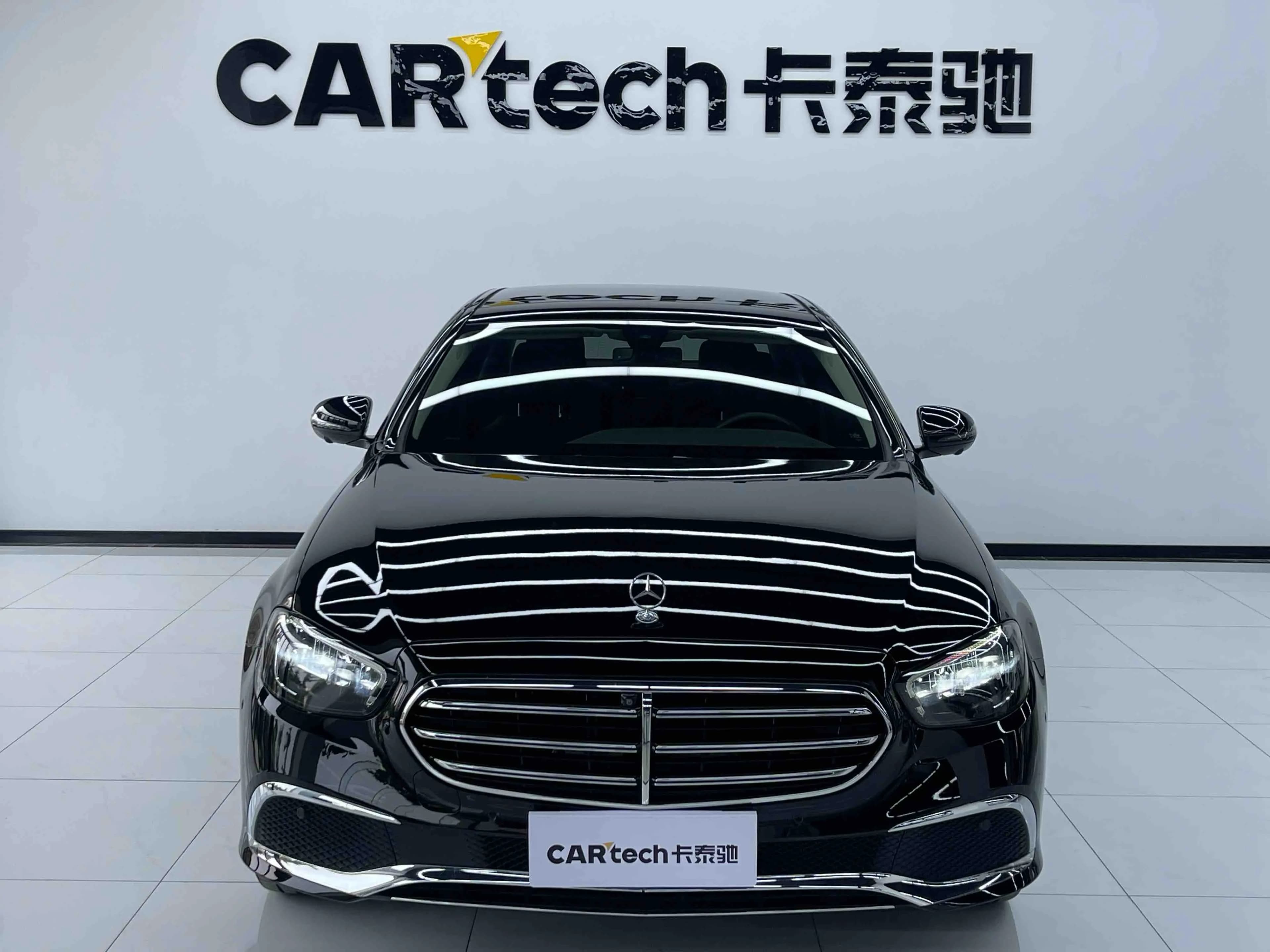 Mercedes-Benz E-Class 2022 г. 46087 км. — фото 2