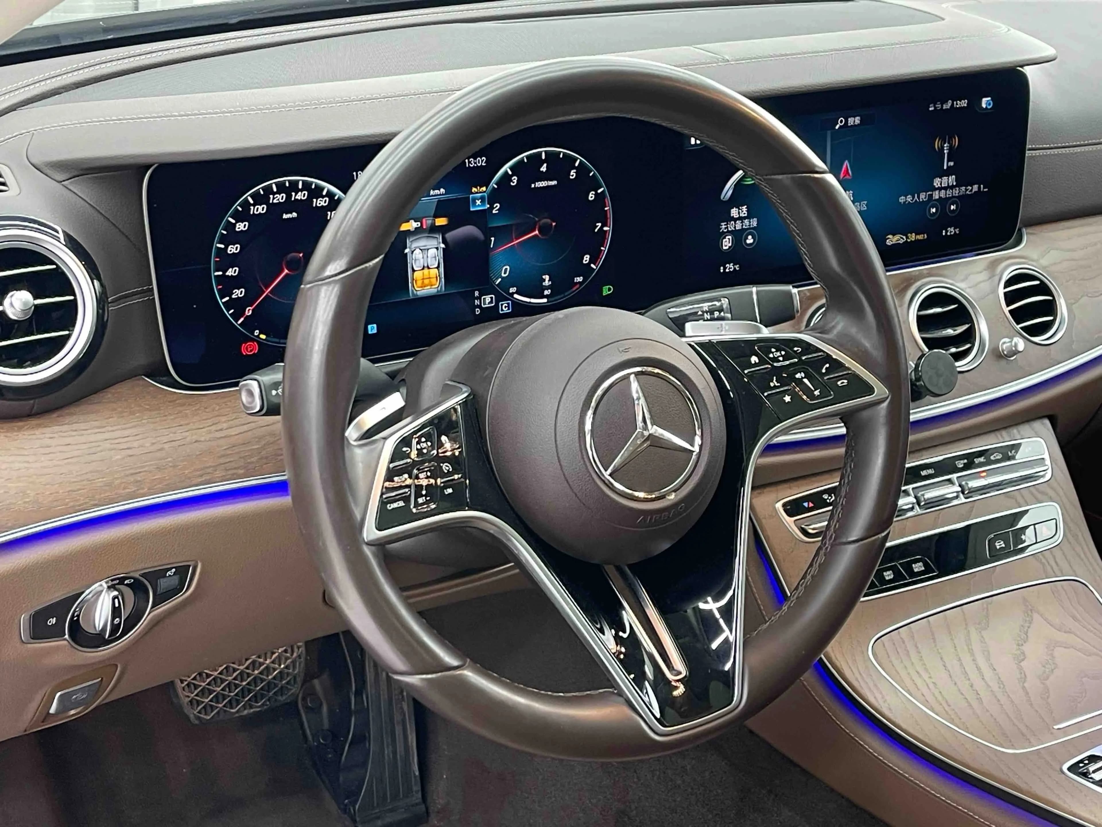 Mercedes-Benz E-Class 2022 г. 46087 км. — фото 13
