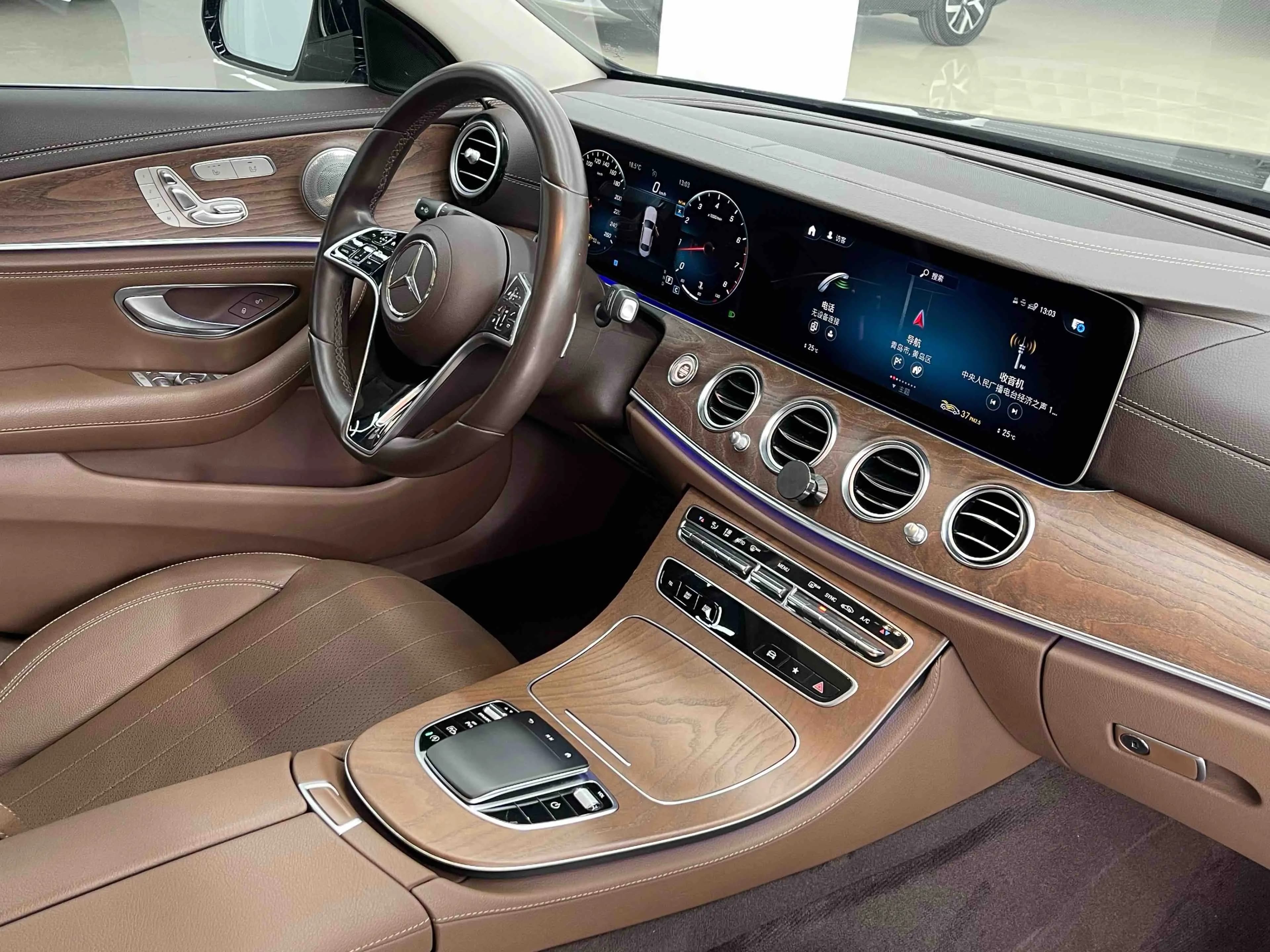Mercedes-Benz E-Class 2022 г. 46087 км. — фото 14