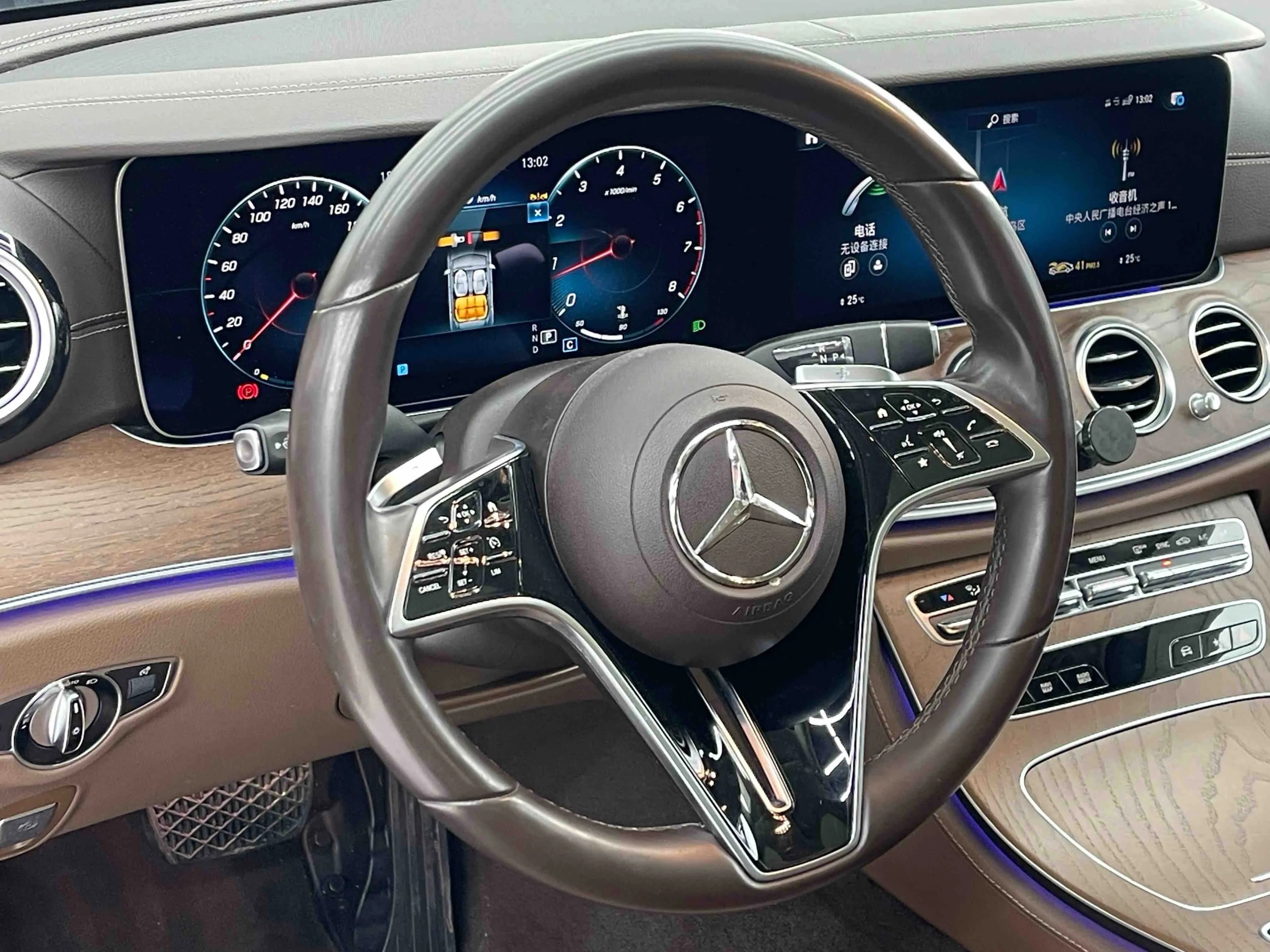 Mercedes-Benz E-Class 2022 г. 46087 км. — фото 15