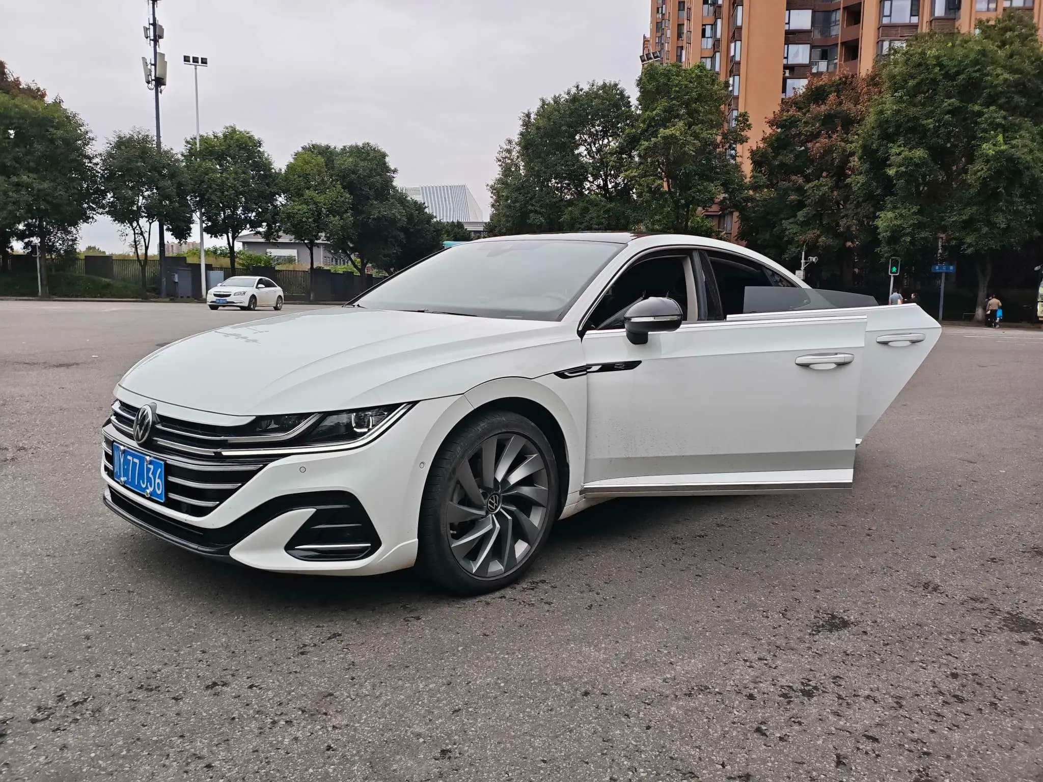 Volkswagen Arteon 2022 г. 42102 км. — фото 9