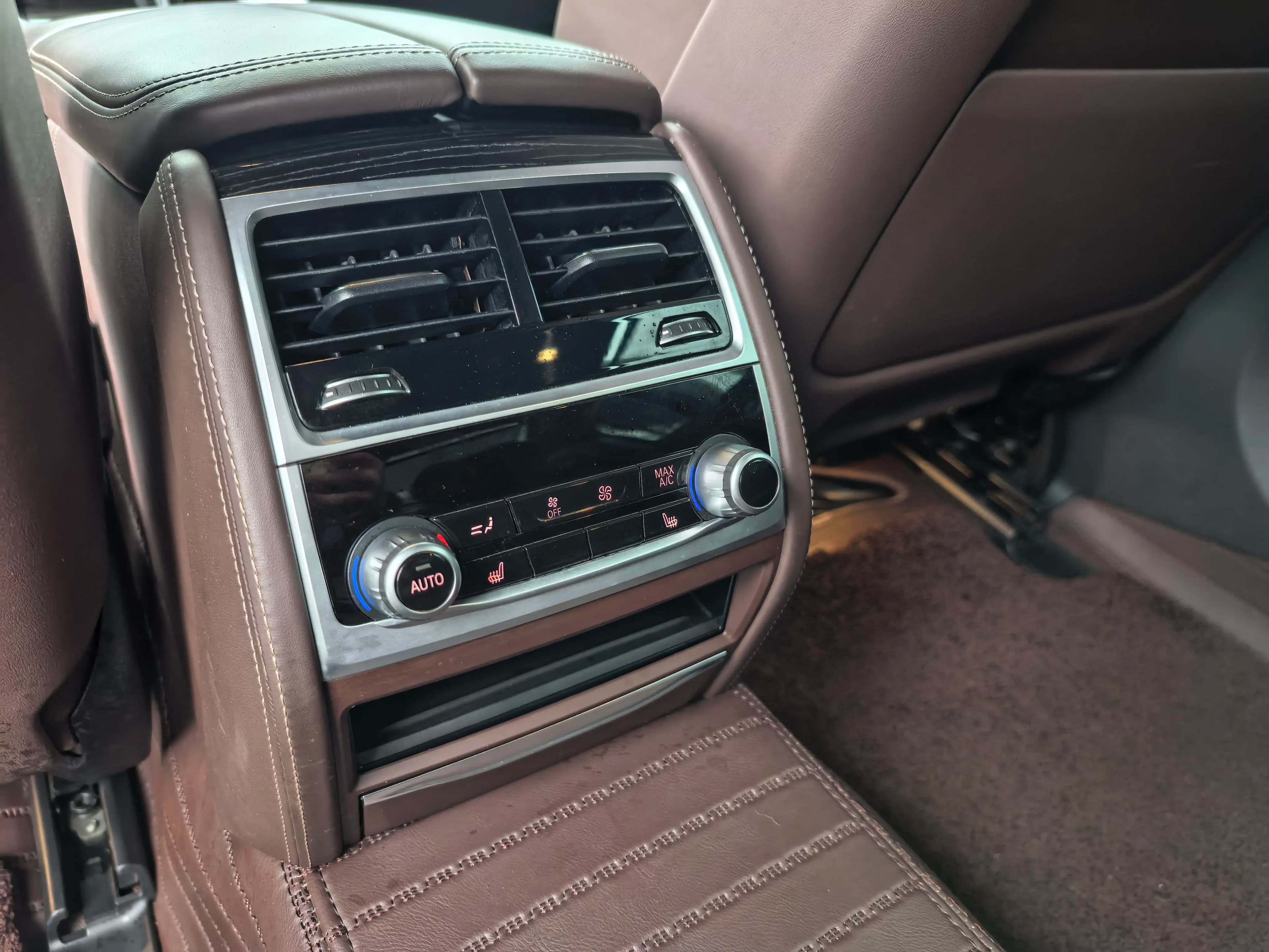 BMW 7 Series 2023 г. 35139 км. — фото 11