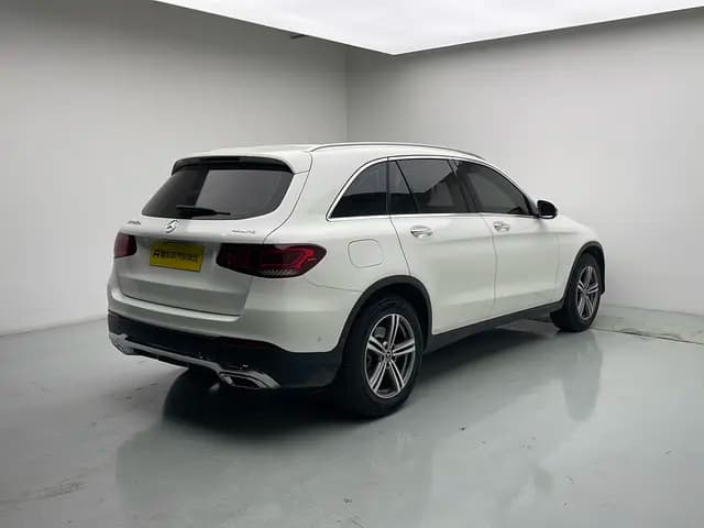 Mercedes-Benz GLC 2021 г. 68200 км. — фото 7