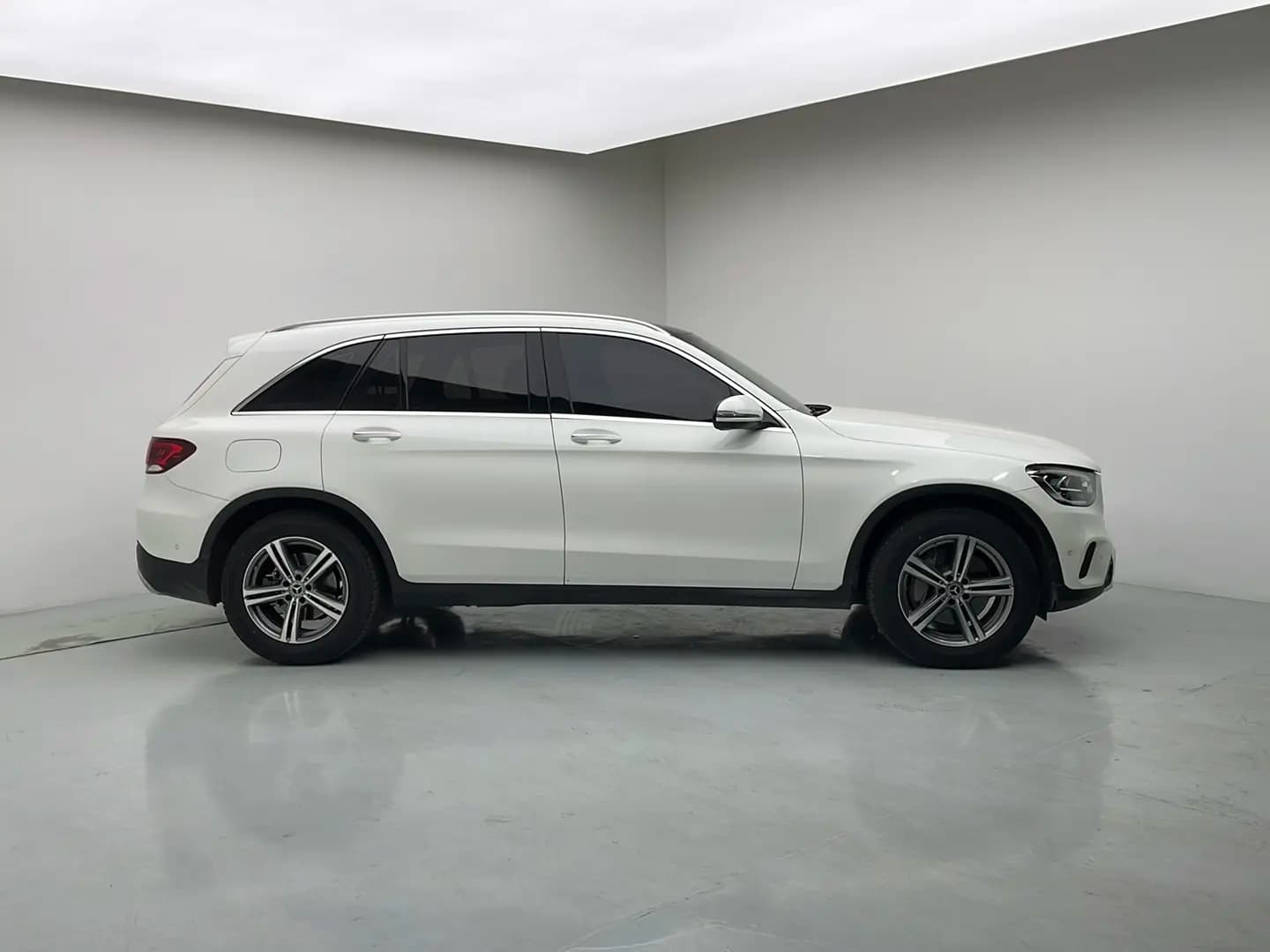 Mercedes-Benz GLC 2021 г. 68200 км. — фото 8
