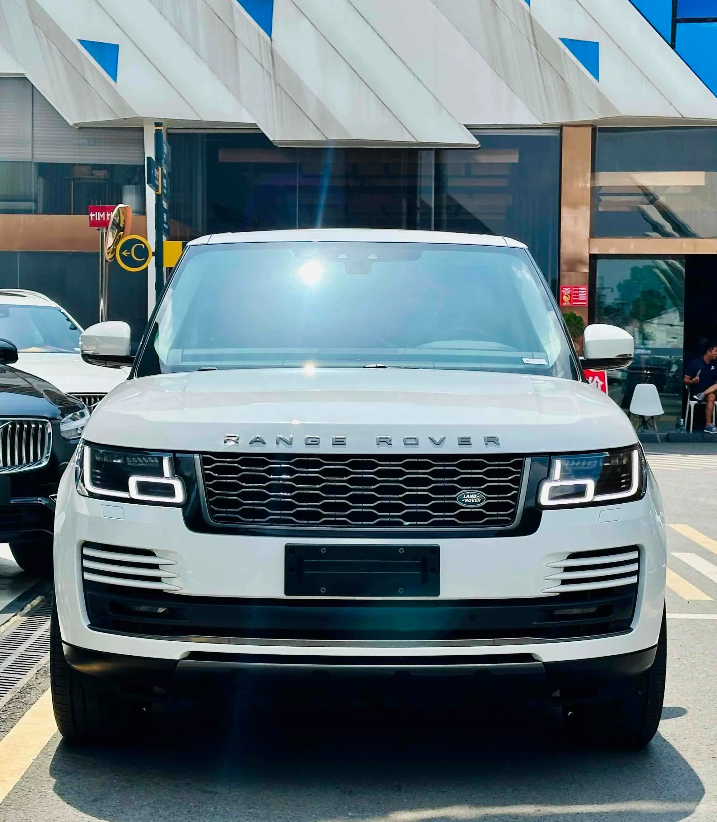 Land Rover Range rover 2021 г. 48106 км. — фото 2