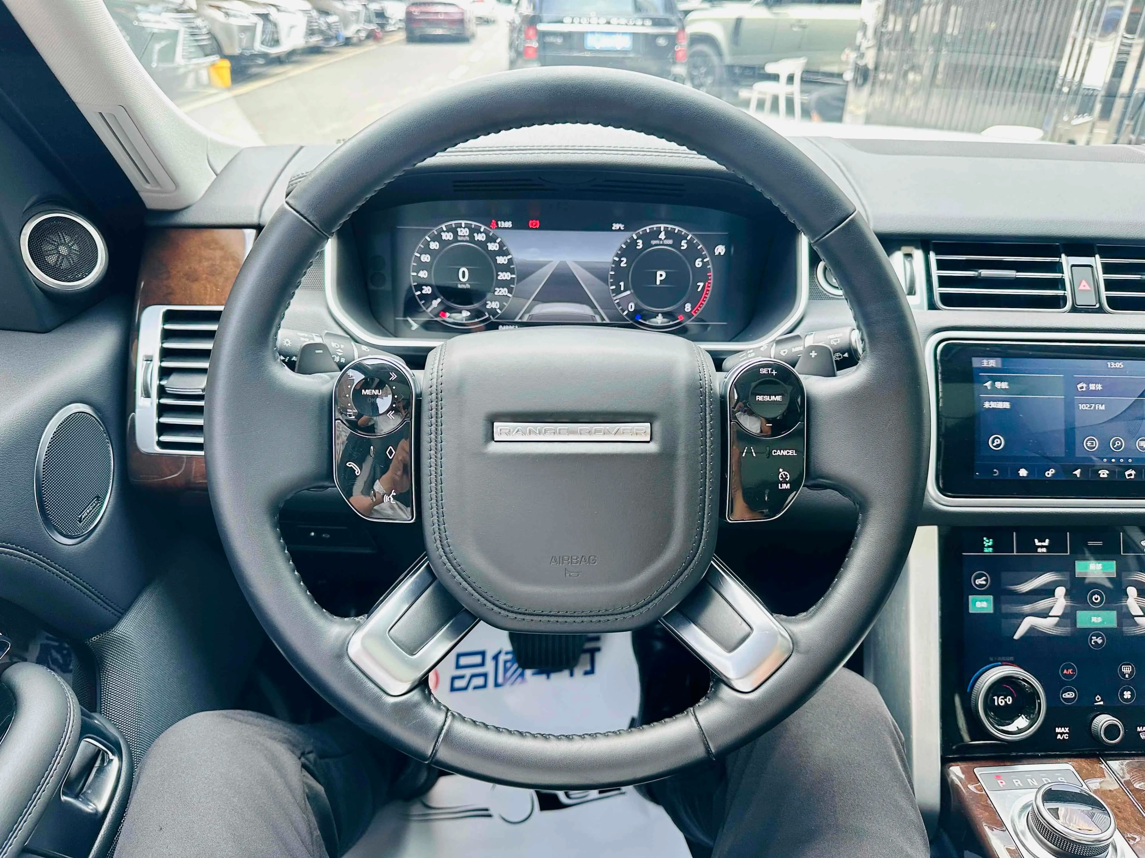 Land Rover Range rover 2021 г. 48106 км. — фото 11
