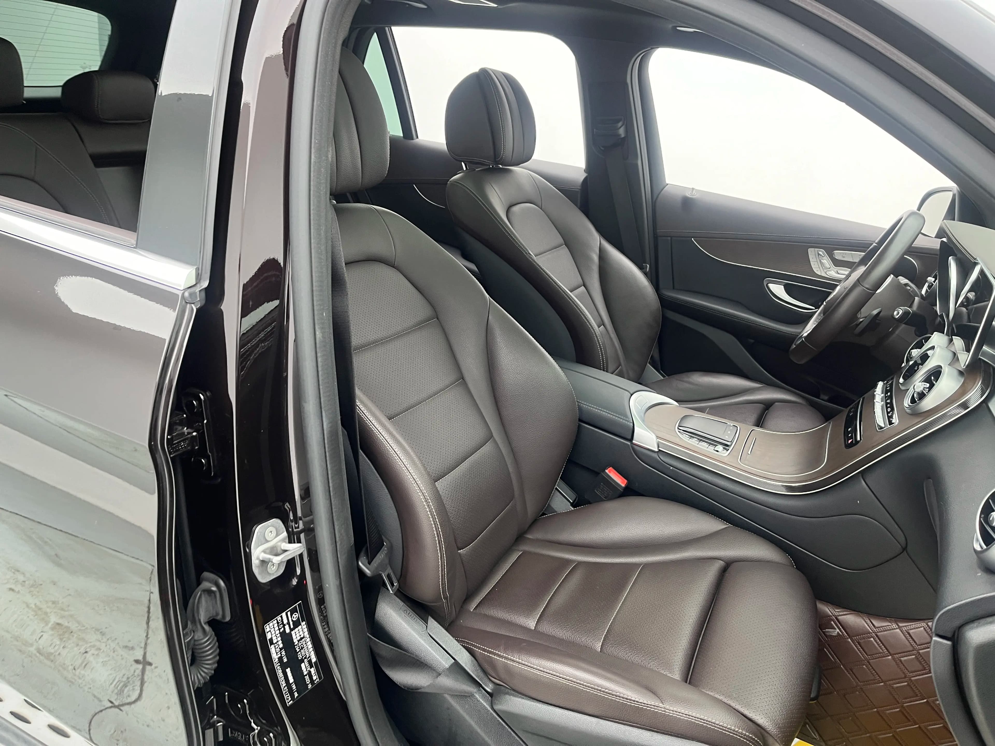 Mercedes-Benz GLC 2022 г. 80300 км. — фото 20