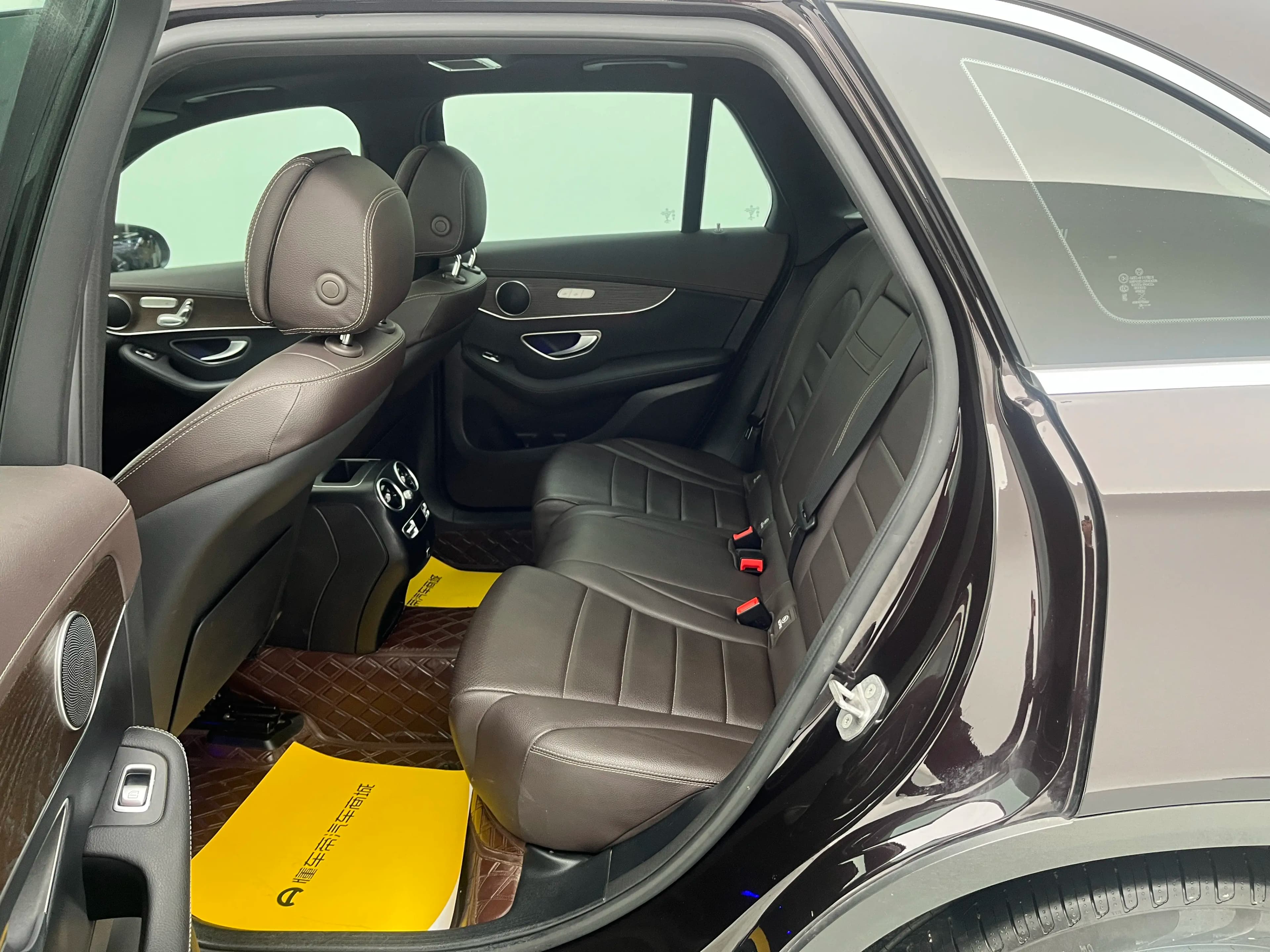 Mercedes-Benz GLC 2022 г. 80300 км. — фото 21