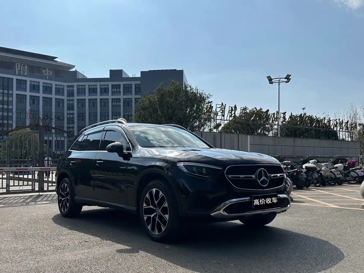 Mercedes-Benz GLC 2023 г. 62000 км. — фото 3