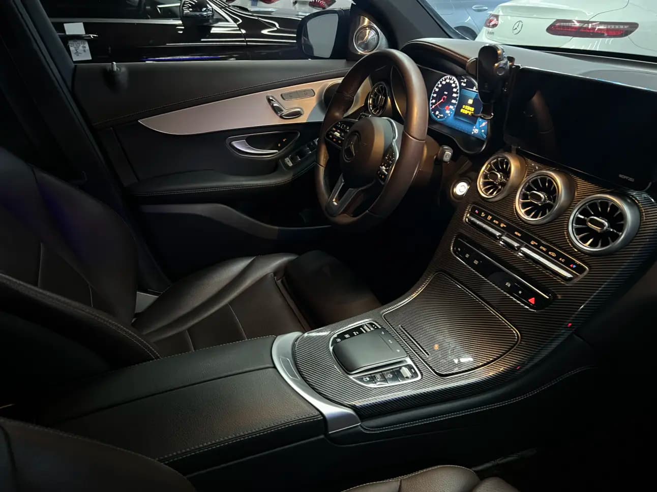 Mercedes-Benz GLC 2021 г. 71000 км. — фото 12