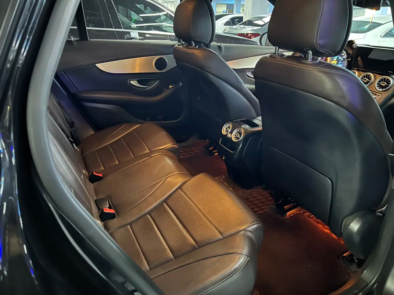 Mercedes-Benz GLC 2021 г. 71000 км. — фото 8