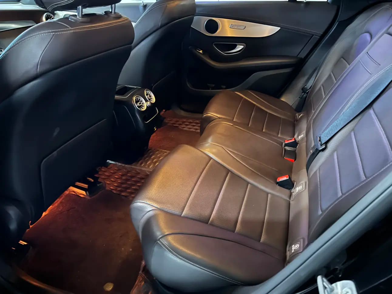 Mercedes-Benz GLC 2021 г. 71000 км. — фото 10