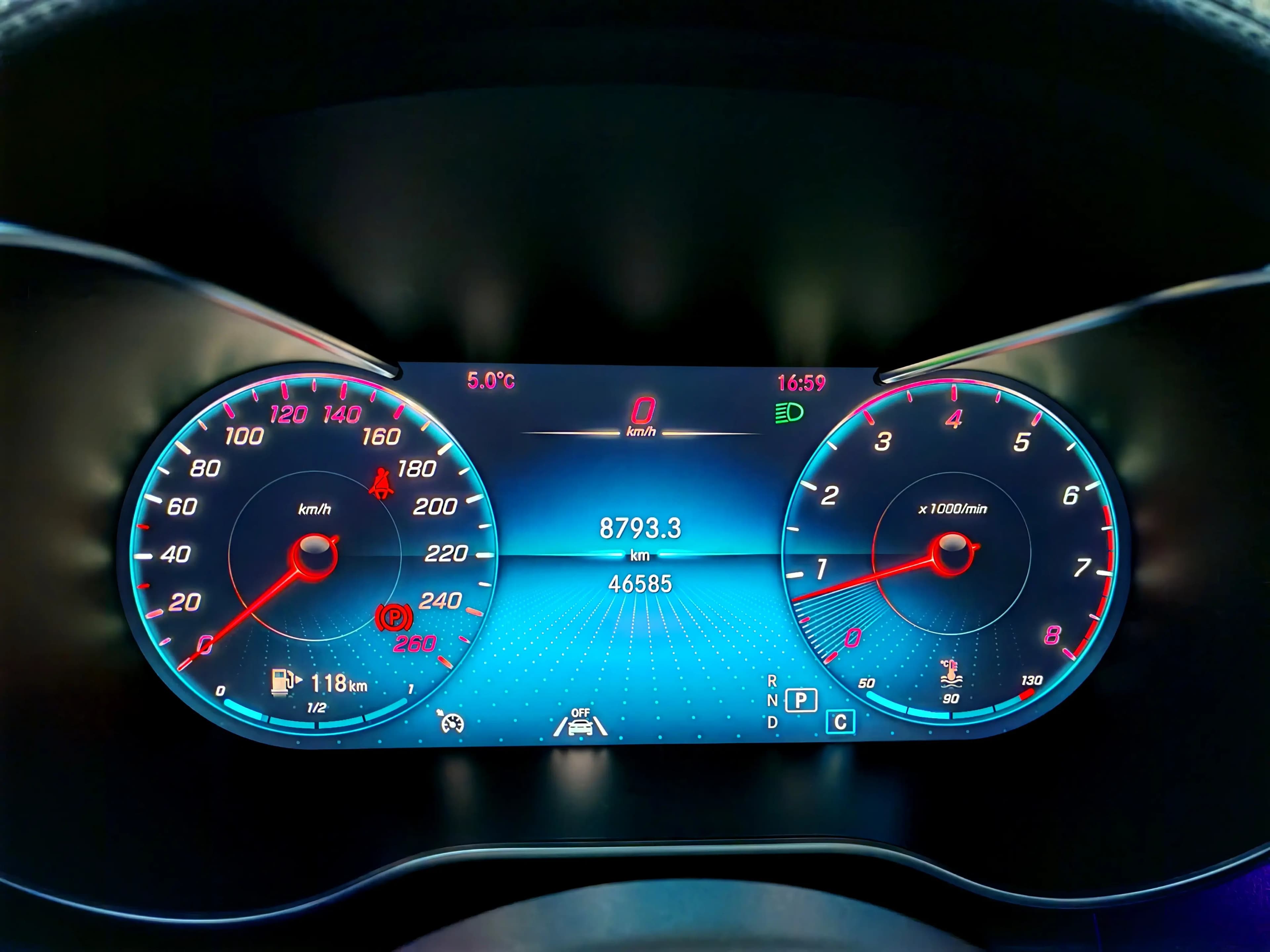 Mercedes-Benz GLC 2021 г. 46000 км. — фото 12