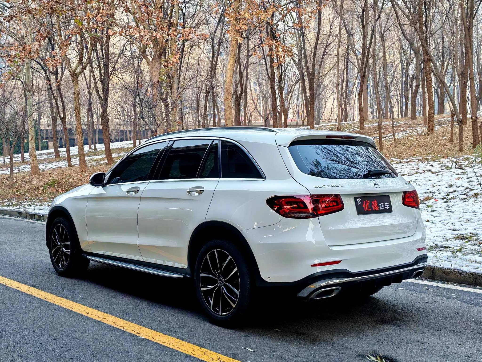 Mercedes-Benz GLC 2021 г. 46000 км. — фото 3