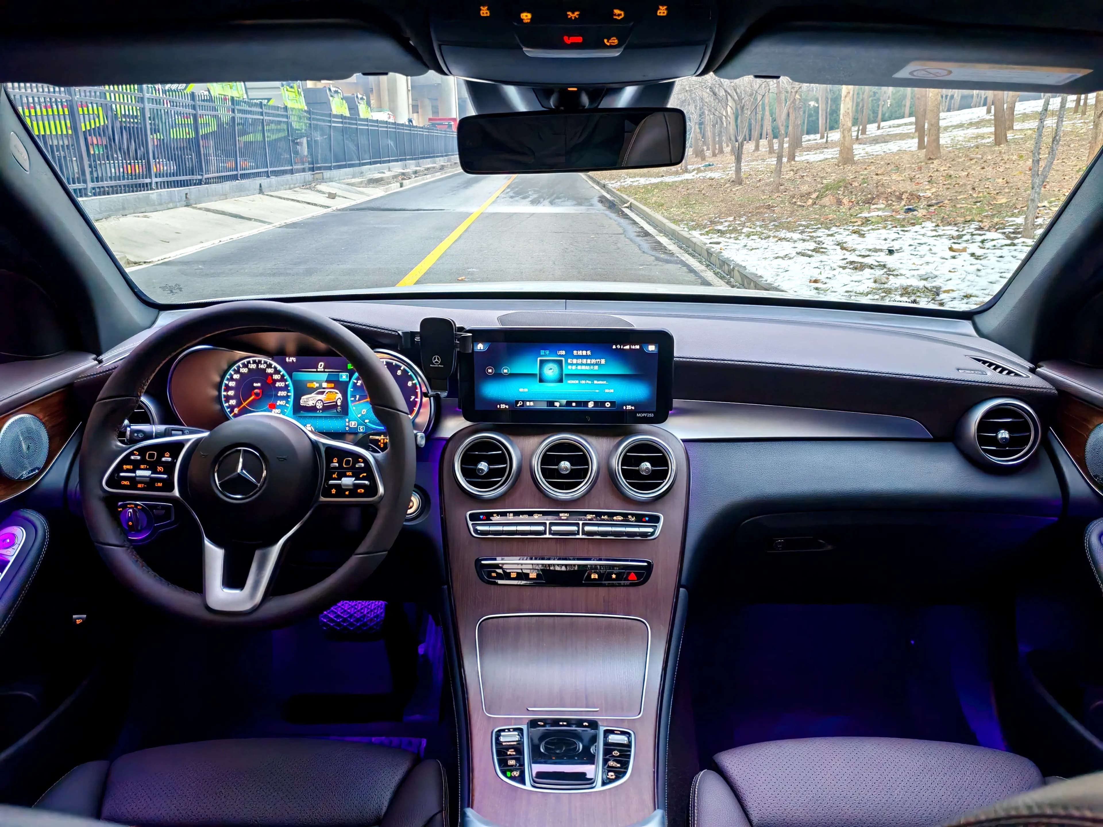 Mercedes-Benz GLC 2021 г. 46000 км. — фото 10
