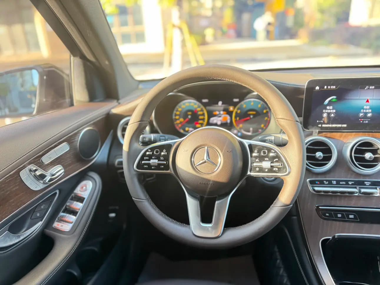 Mercedes-Benz GLC 2022 г. 95800 км. — фото 8
