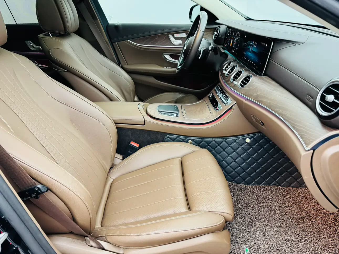Mercedes-Benz E-Class 2022 г. 22095 км. — фото 8