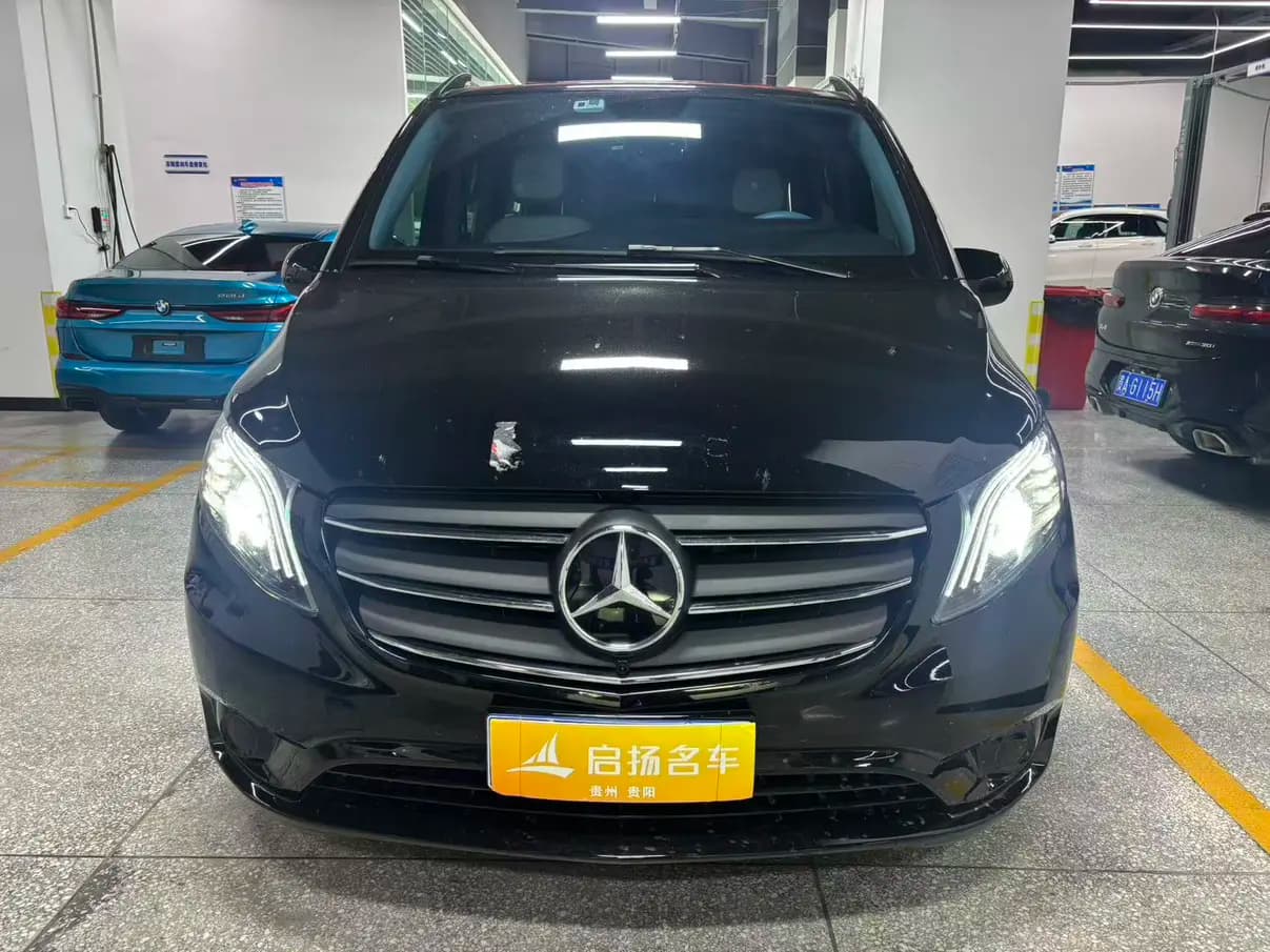 Mercedes-Benz Vito 2022 г. 28055 км. — фото 2